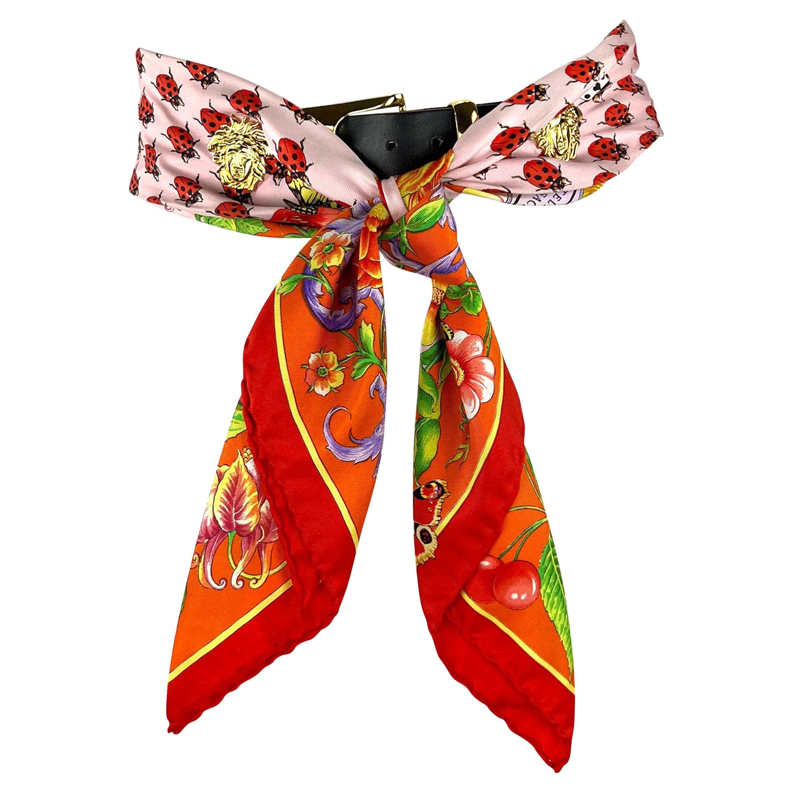 S/S 1995 Gianni Versace Foulard en soie Medusa Ceinture Lady Bug