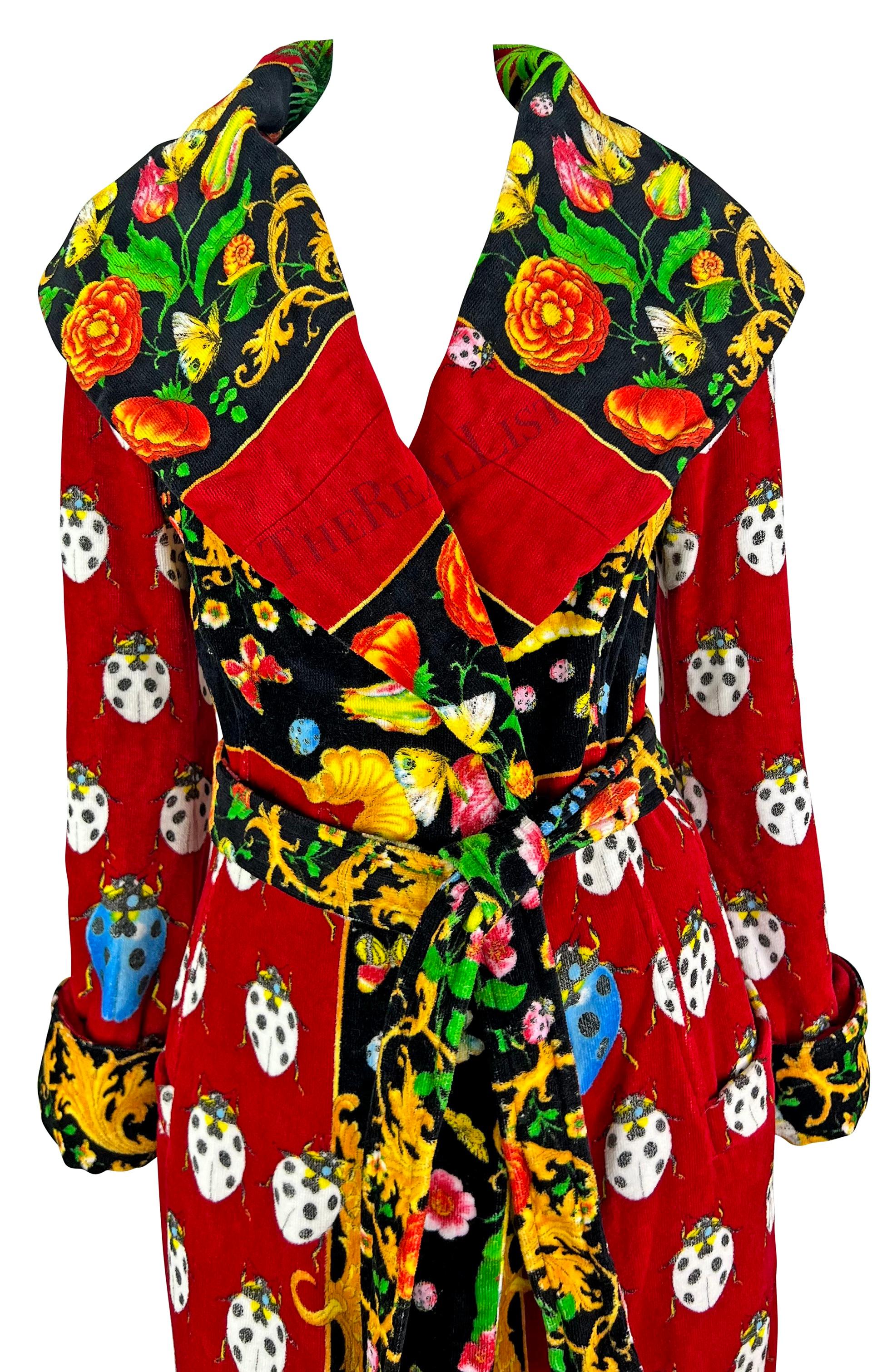 S/S 1995 Gianni Versace Red Lady Bug Print Corset Boned Terrycloth Robe In Excellent Condition For Sale In West Hollywood, CA