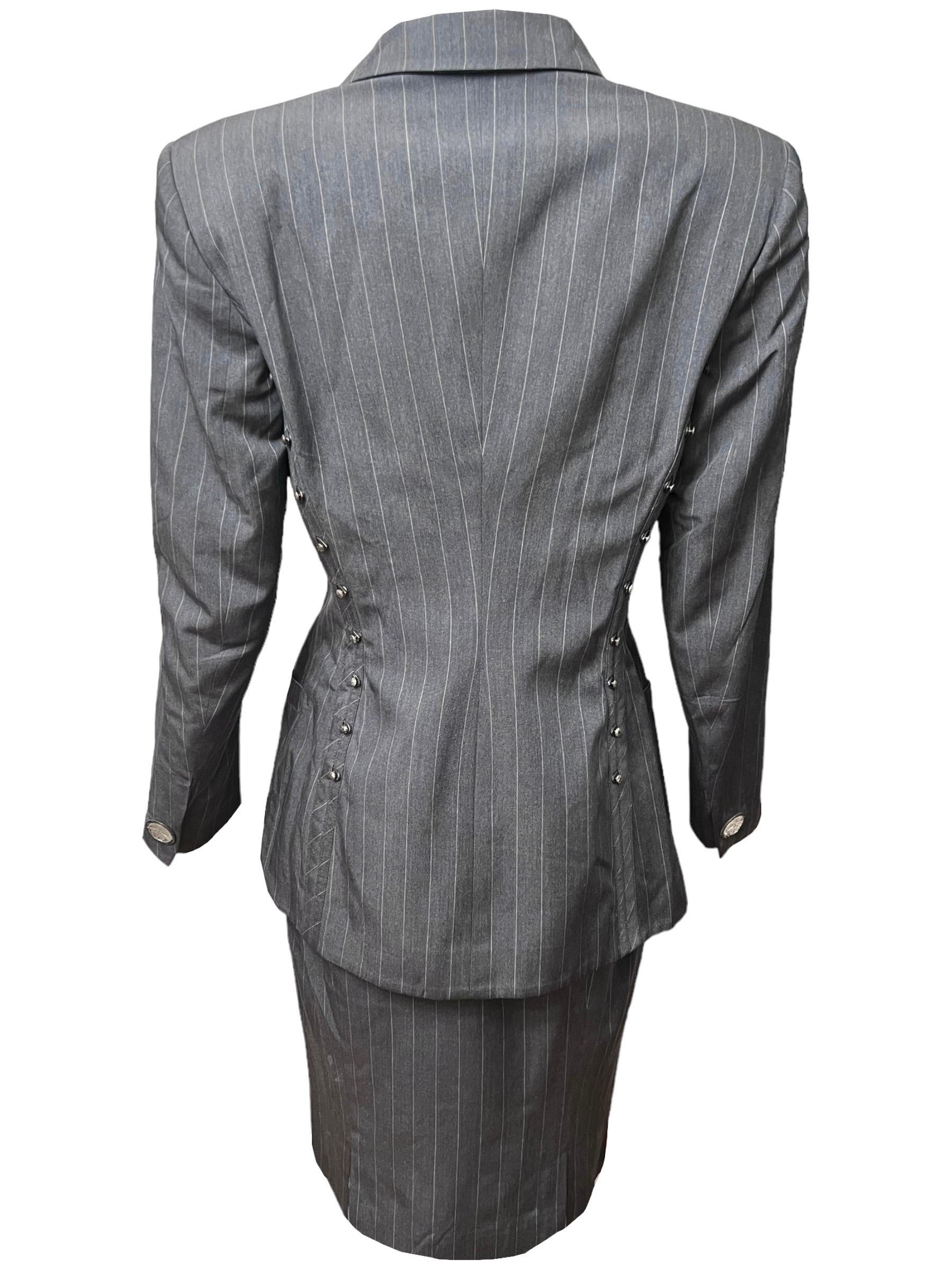 S/S 1995 Gianni Versace Runway Gray Pinstripe Medusa Medallion Skirt Suit For Sale 3