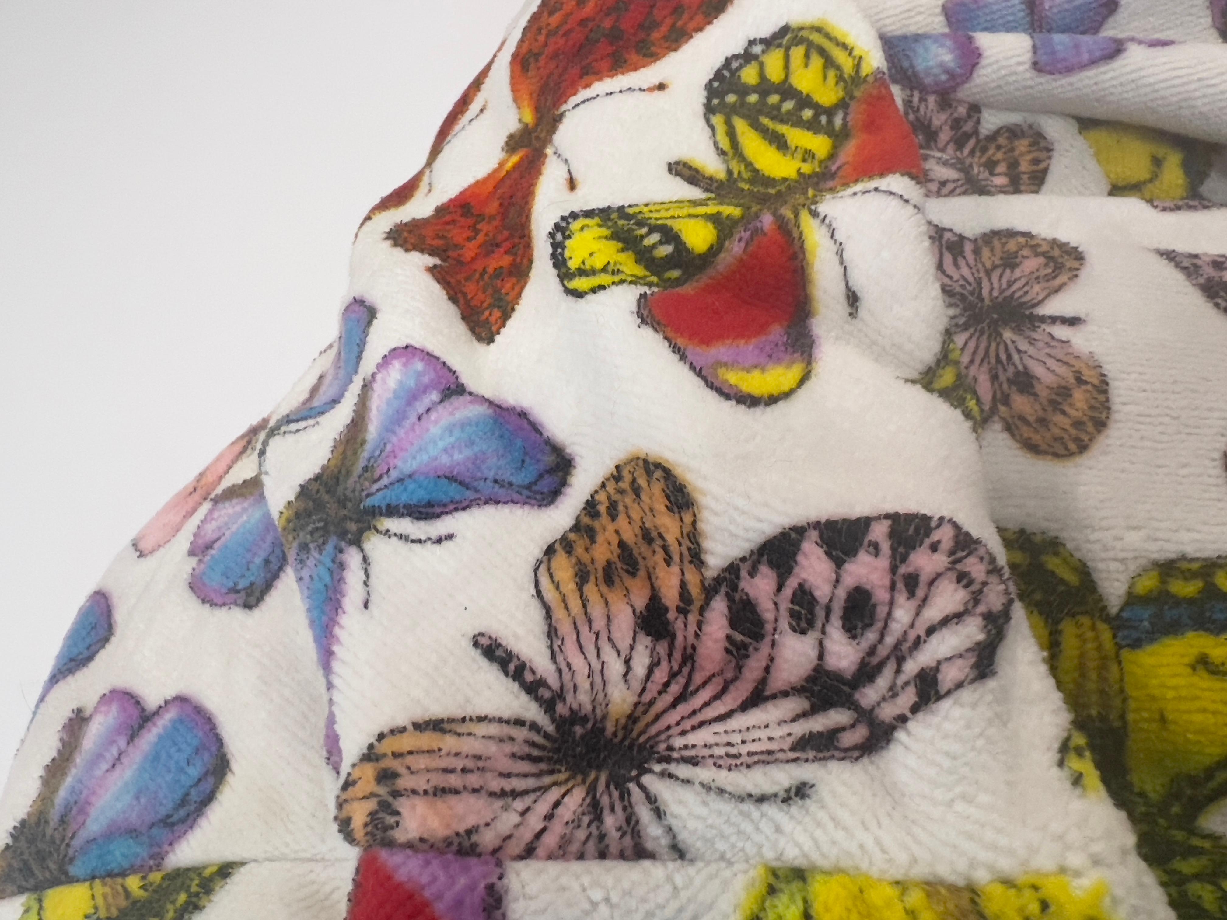 Donna Accappatoio S.S. White Butterfly della sfilata Gianni Versace del 1995 in vendita