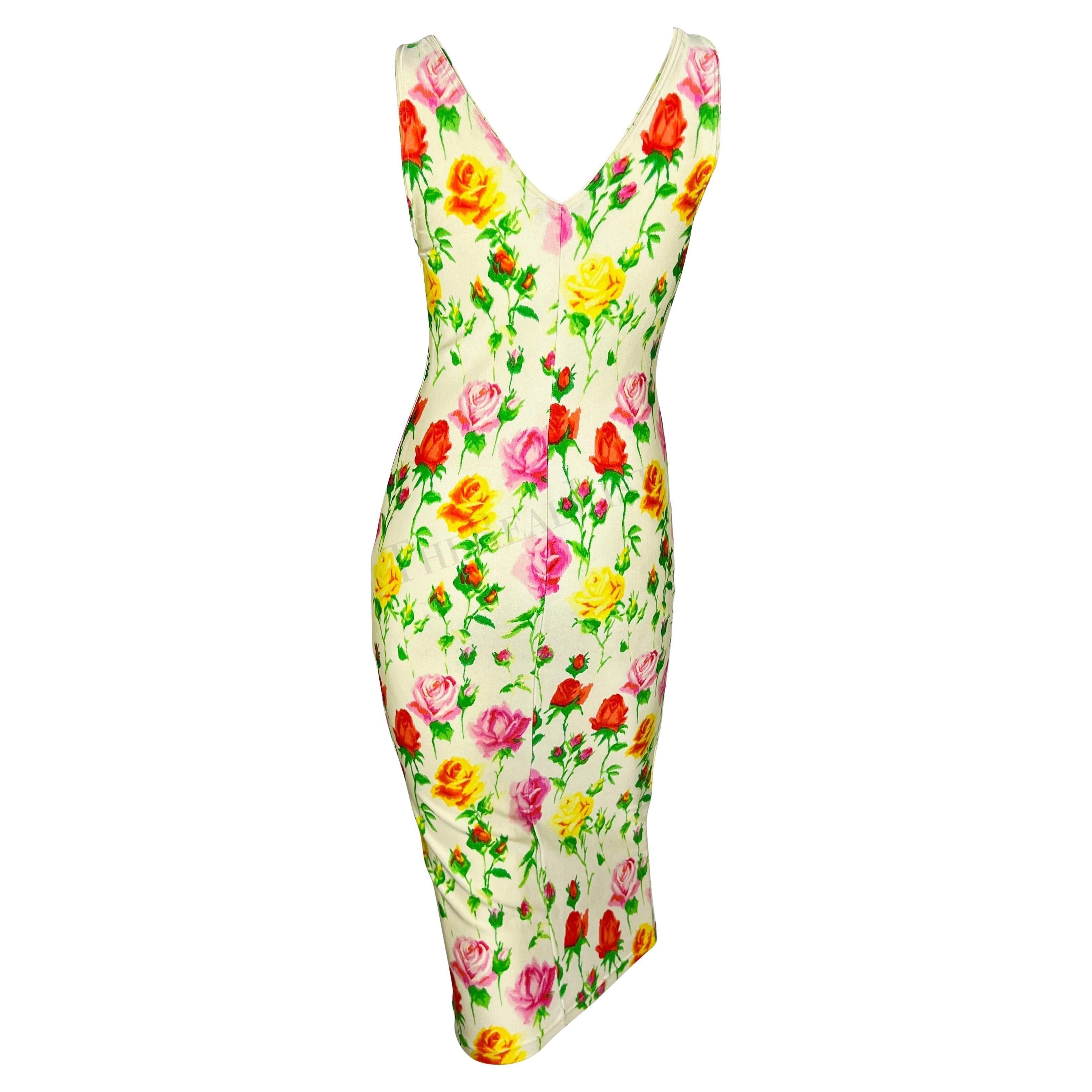 S/S 1995 Gianni Versace Pasarela Vestido Bodycon Rosa Floral Blanco en venta 4