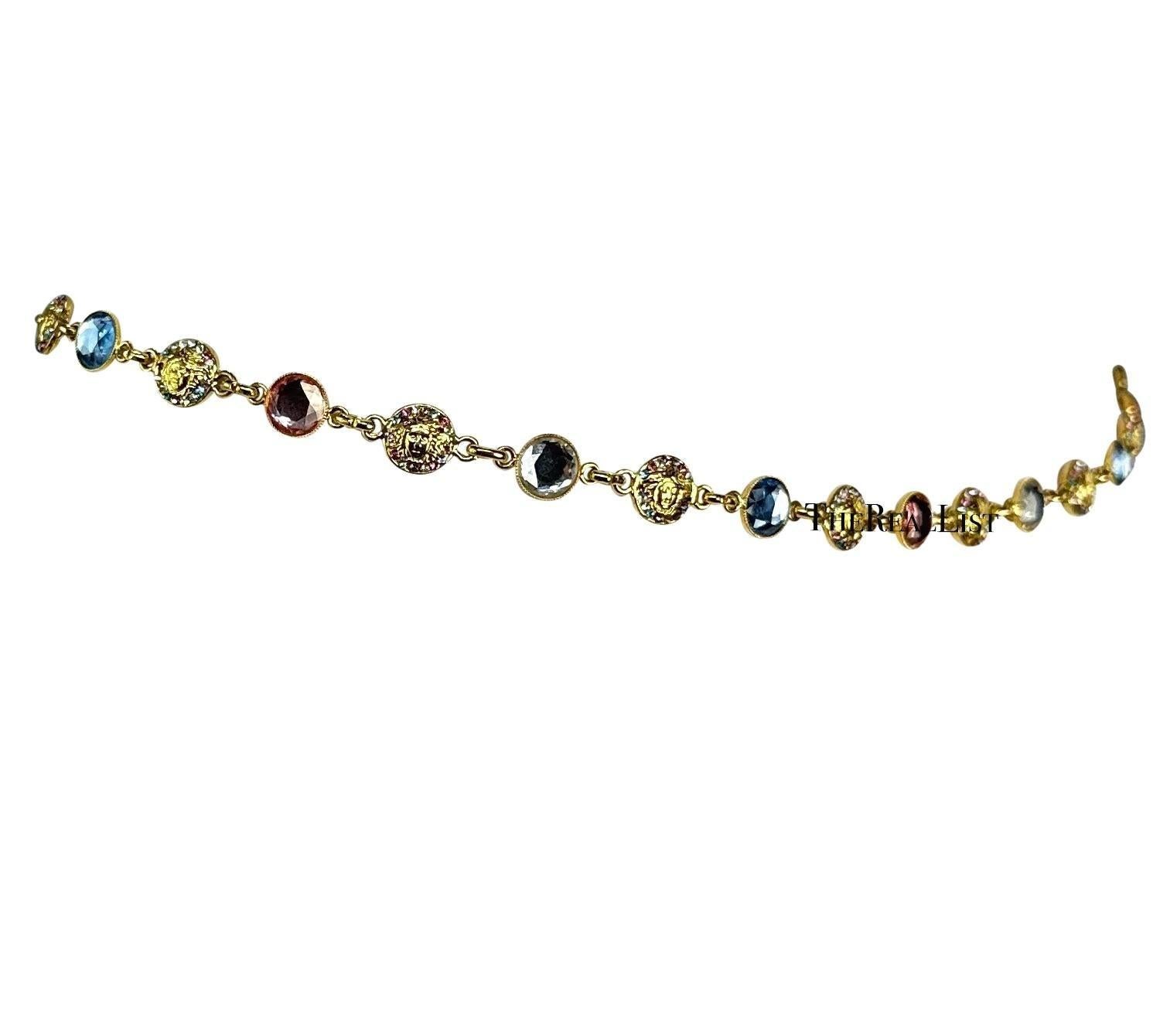 S/S 1995 Gianni Versace Thin Gold Tone Rhinestone Medusa Chain Belt im Angebot 3