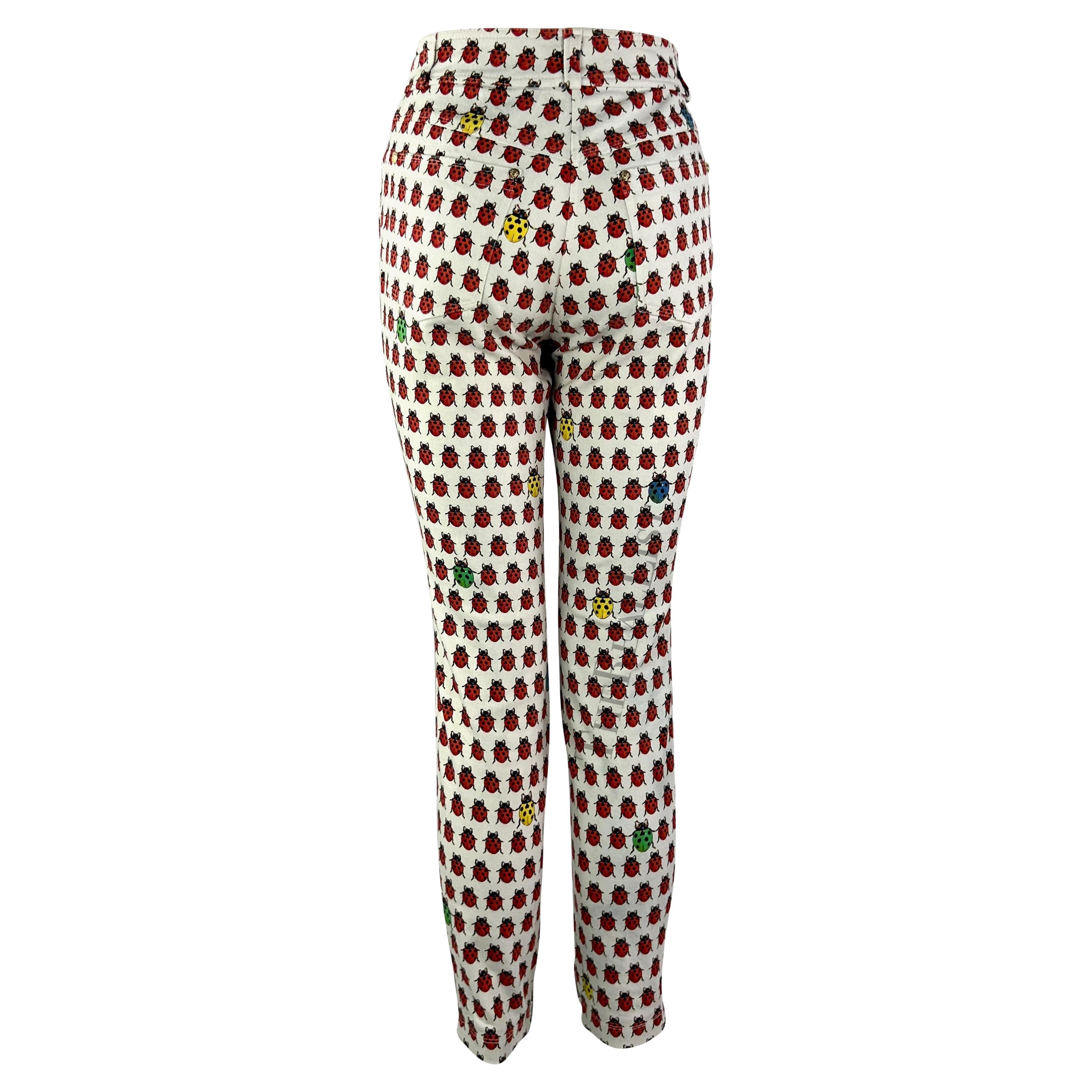 Pantalon en jean blanc Lady Bug Print Gianni Versace, P/E 1995 en vente 1