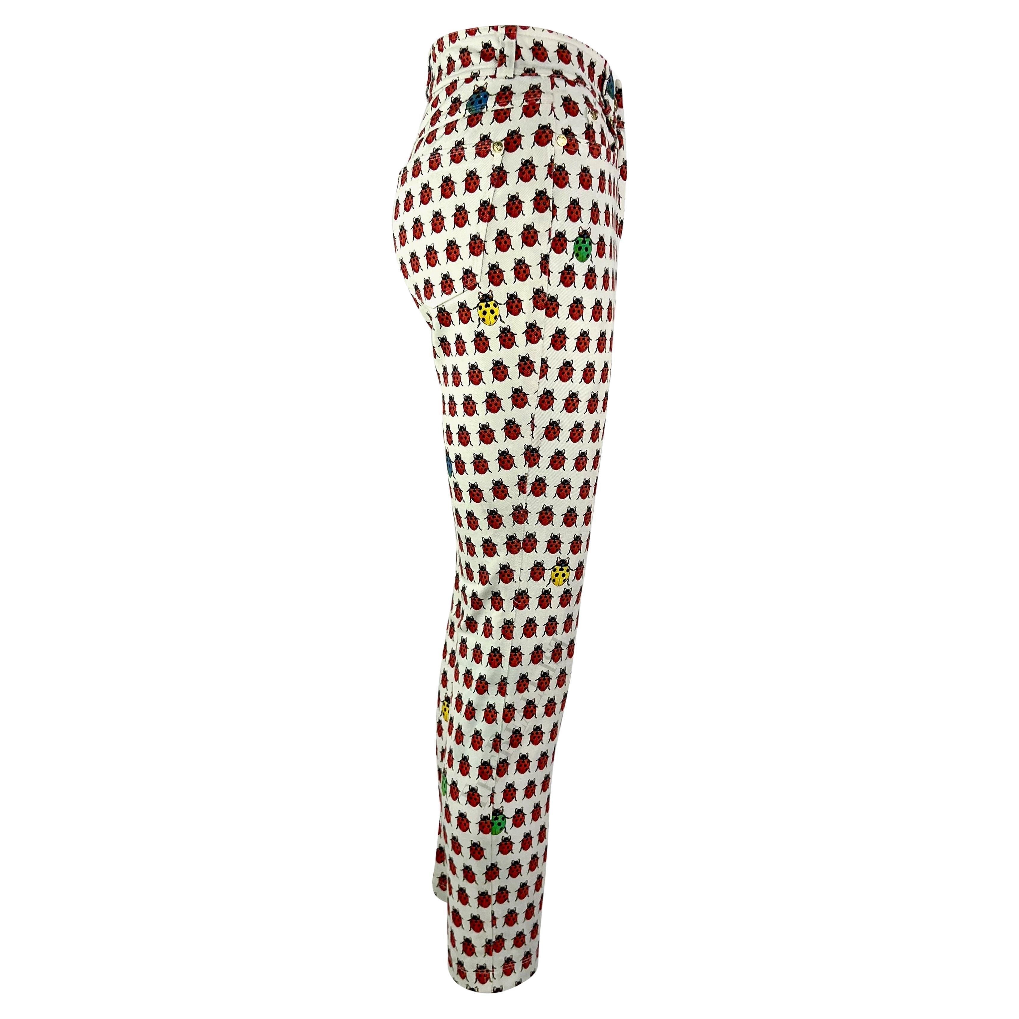 Pantalon en jean blanc Lady Bug Print Gianni Versace, P/E 1995 en vente 2