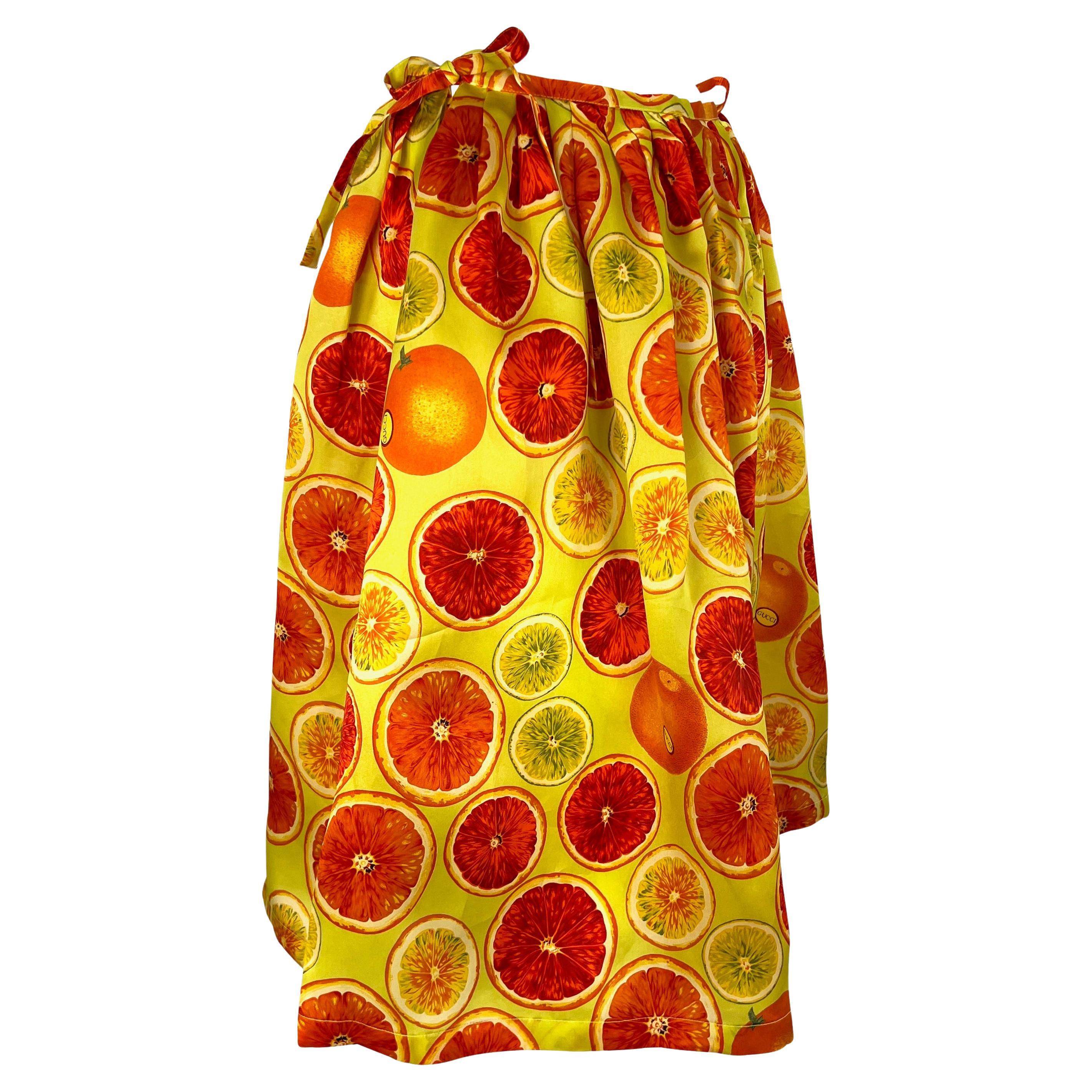 S/S 1995 Gucci by Tom Ford 1st Runway Citrus Fruit Print Silk Balloon Tie Skirt In Excellent Condition For Sale In West Hollywood, CA