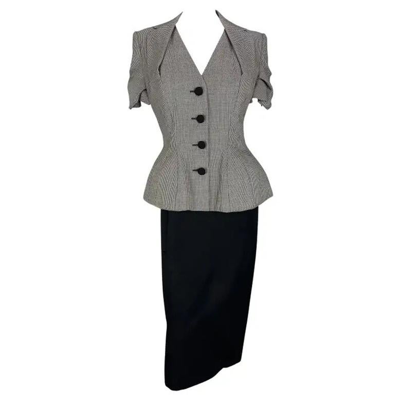 S/S 1995 John Galliano Pasarela Pin-Up Vestido negro Pata de gallo Blazer Set en venta