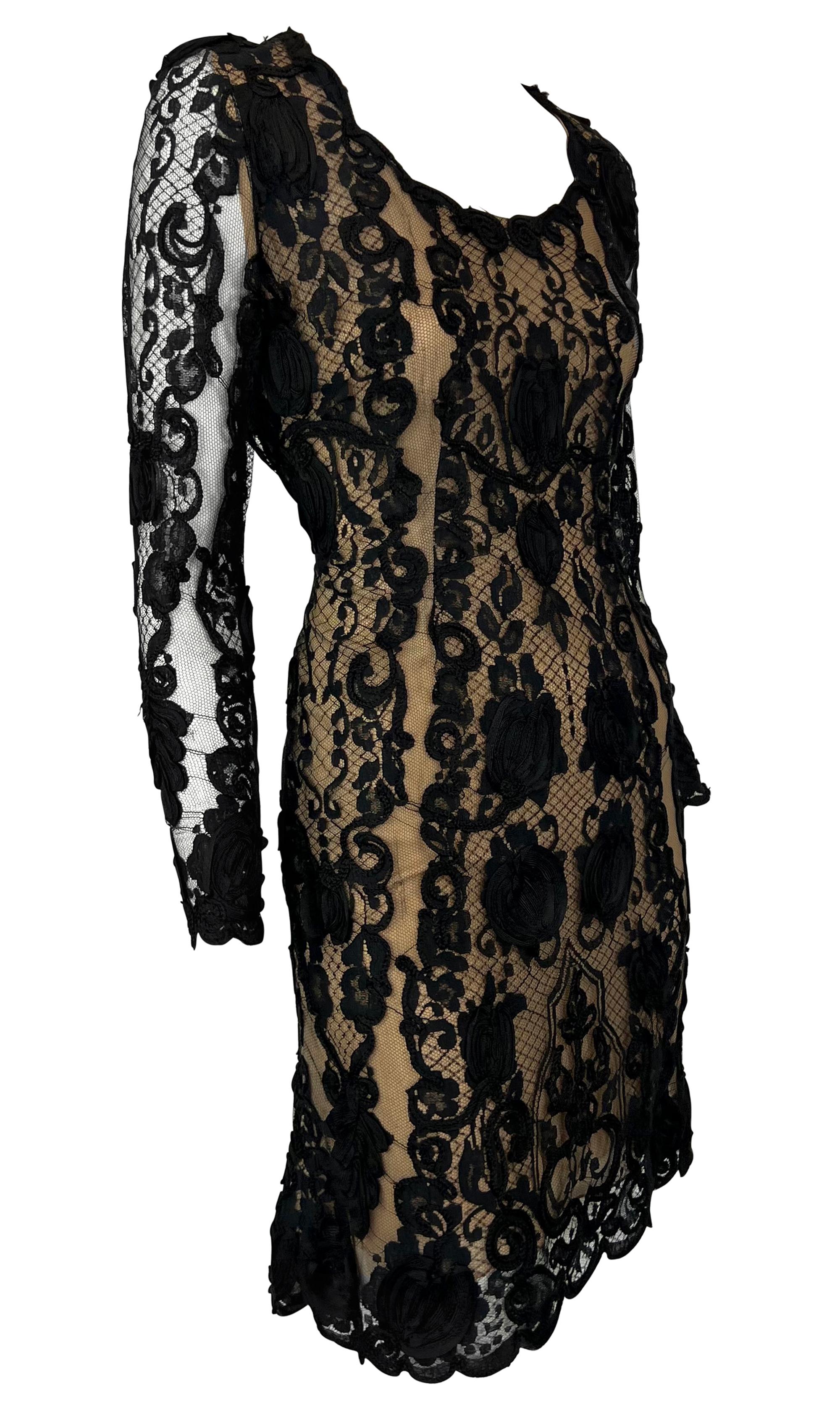 Bill Blass Runway mini-robe noire en dentelle et rubans semi-transparents, P/E 1996 en vente 1