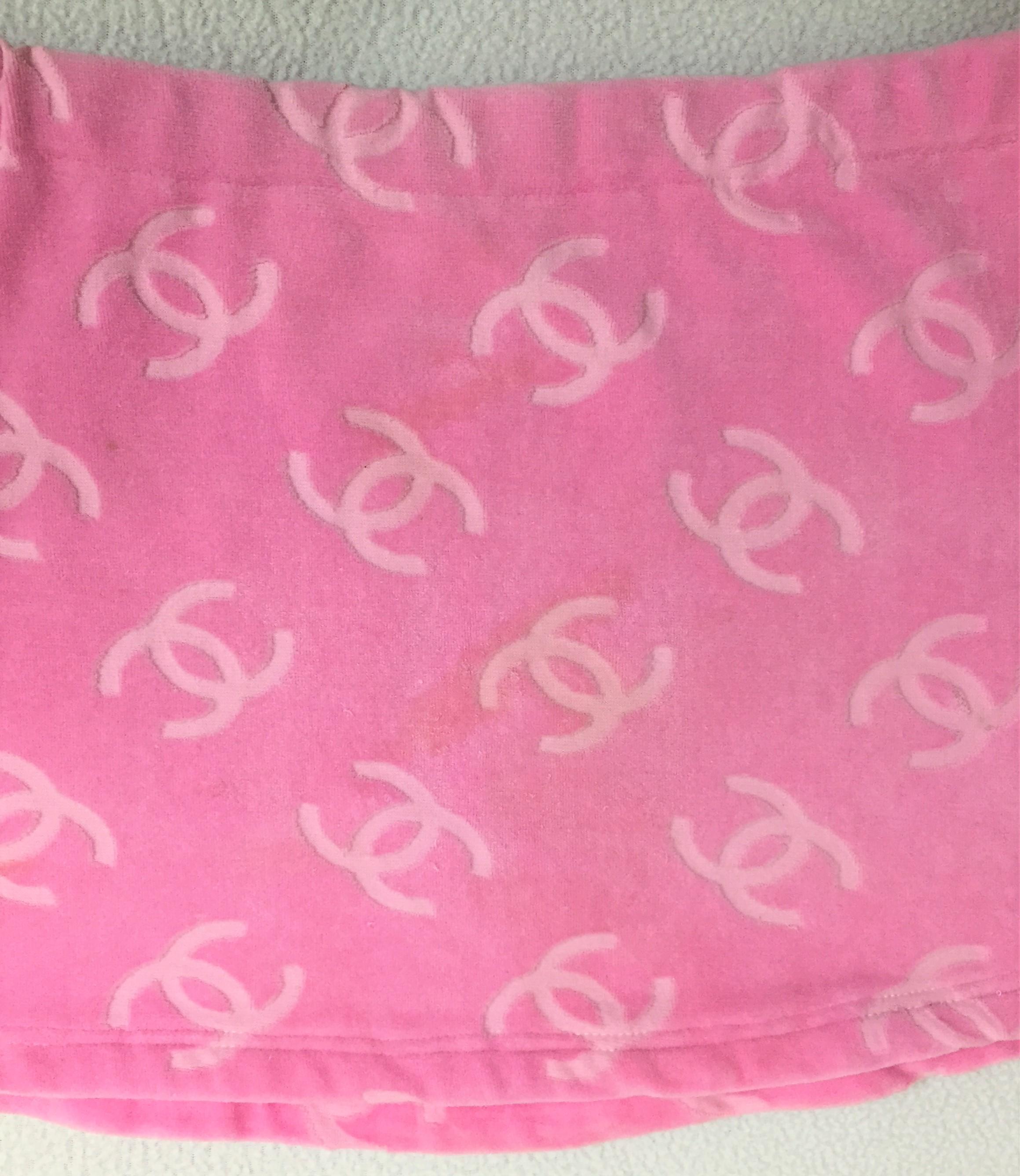 S/S 1996 Chanel Barbie Bubblegum Pink Logo Velour Crop Top & Mini Skirt Set In Good Condition In Yukon, OK