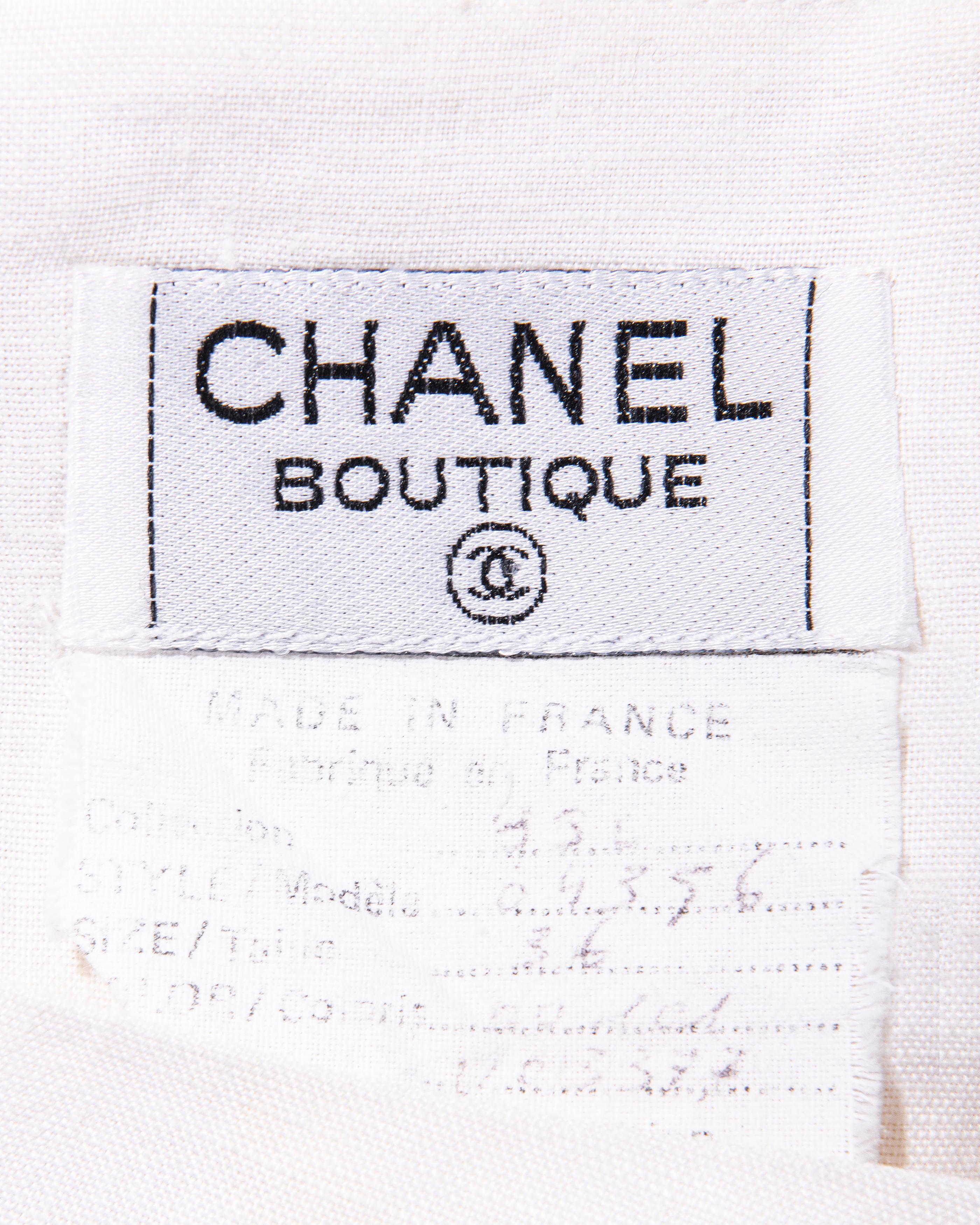 S/S 1996 Chanel by Karl Lagerfeld White Linen Mini Dress with 3D Floral Trim 2