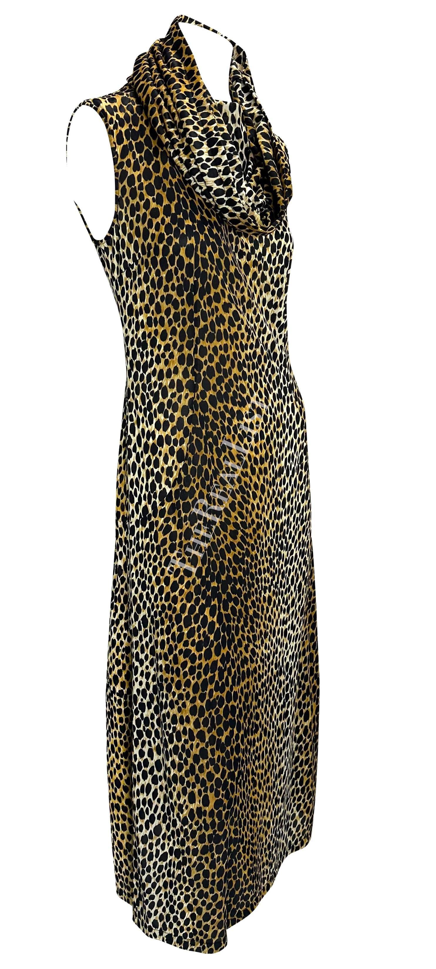 S/S 1996 Dolce & Gabbana Robe fendue à capuche en tissu stretch imprimé guépard en vente 10