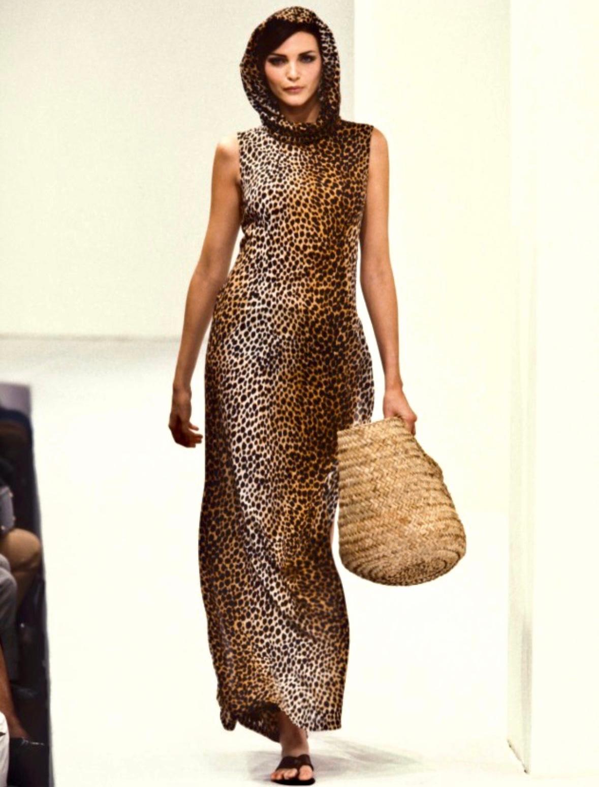 S/S 1996 Dolce & Gabbana Hooded Stretch Leopard Print Hit Slit Dress For Sale 1