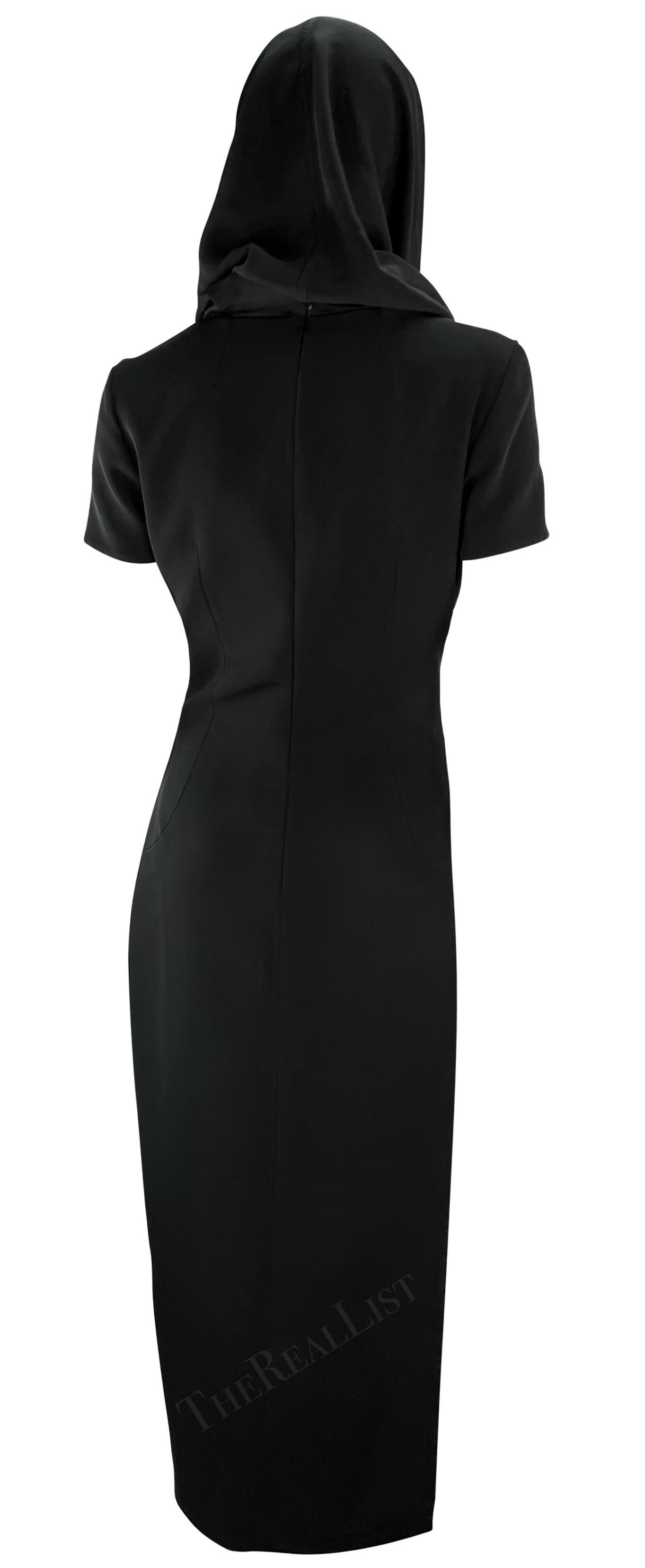 S/S 1996 Dolce & Gabbana Runway Robe tunique à capuche noire à fente haute en vente 6
