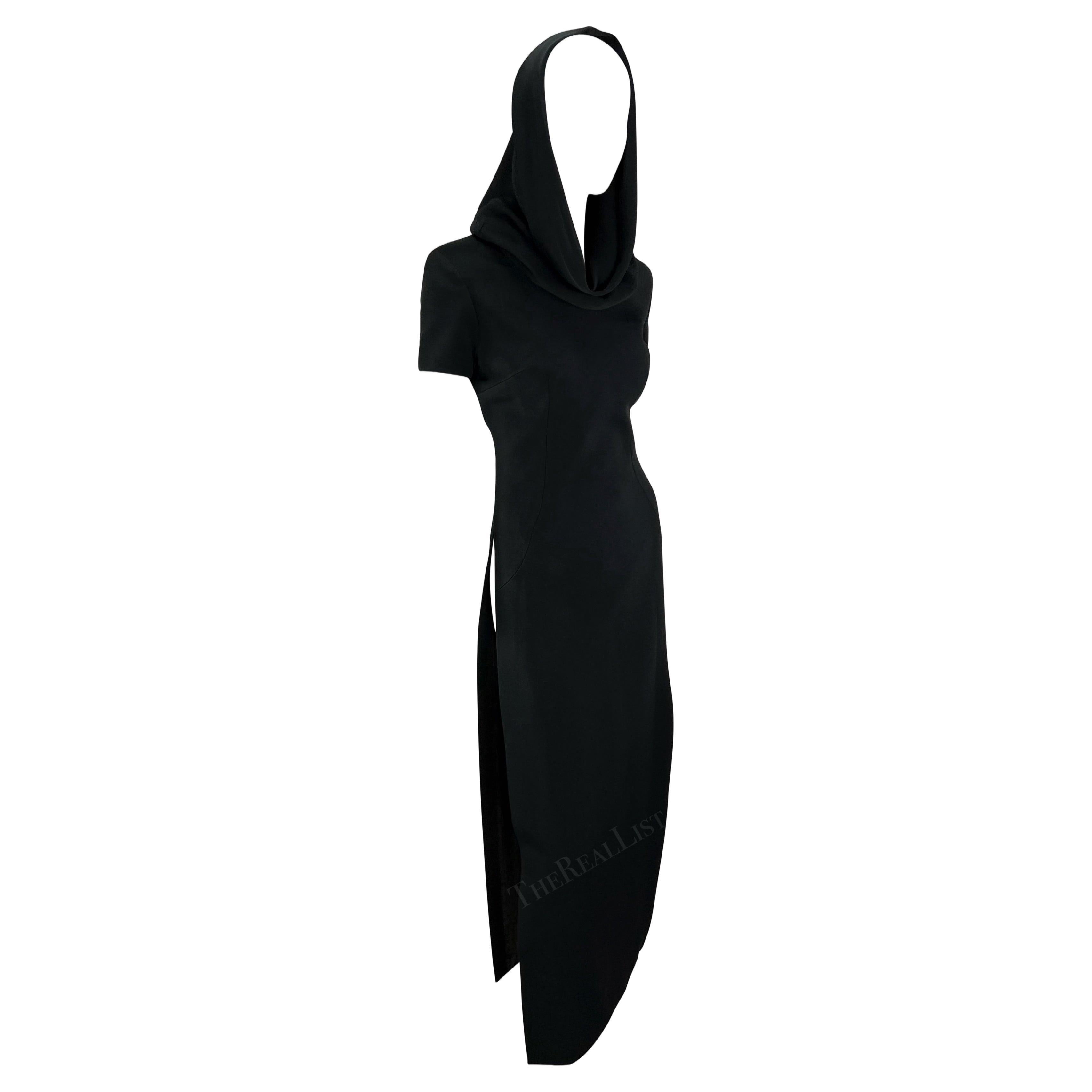 S/S 1996 Dolce & Gabbana Runway Robe tunique à capuche noire à fente haute en vente