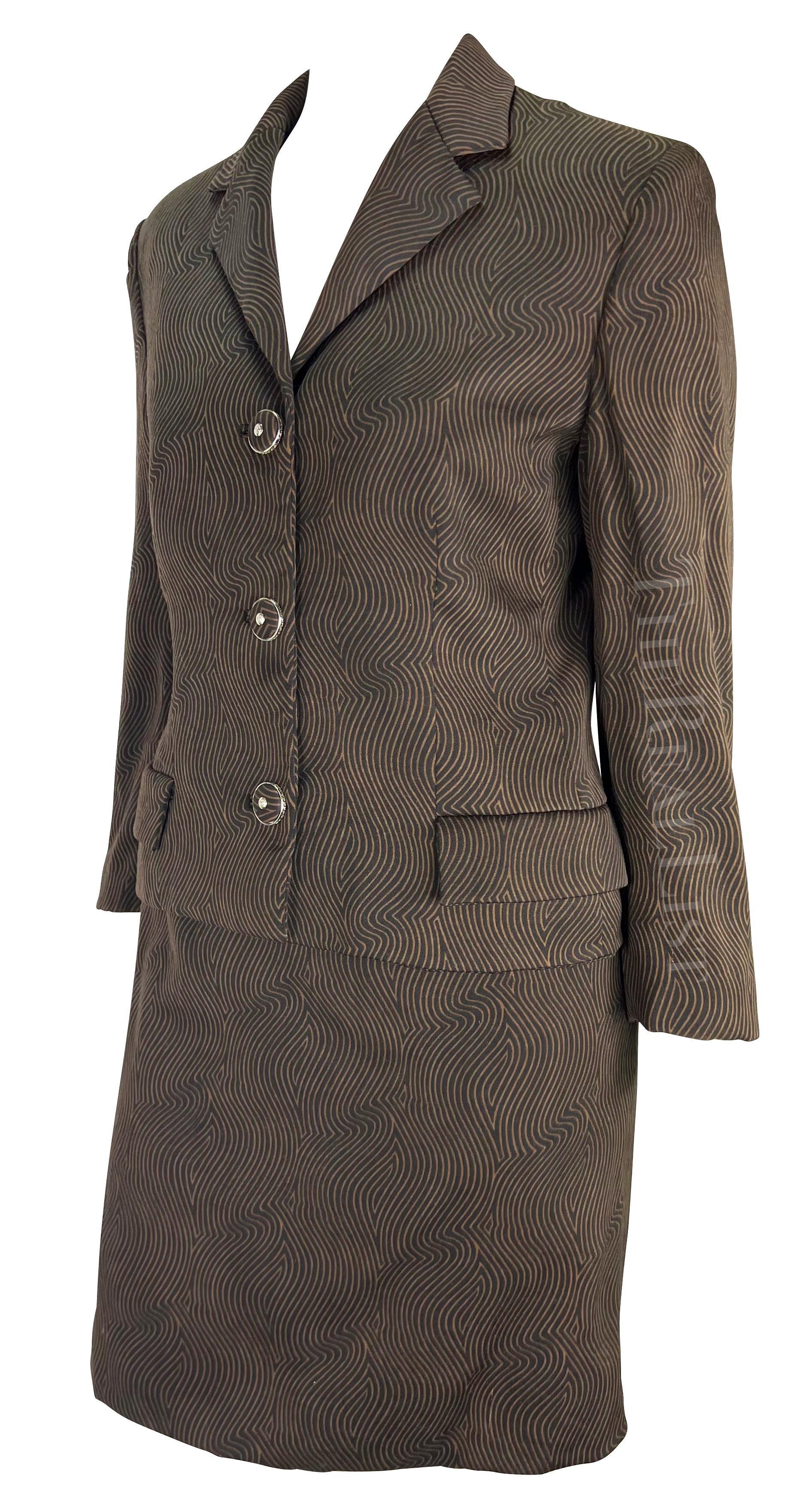 S/S 1996 Gianni Versace Black Brown Abstract Op-Art Print Medusa Belt Skirt Suit Excellent état - En vente à West Hollywood, CA