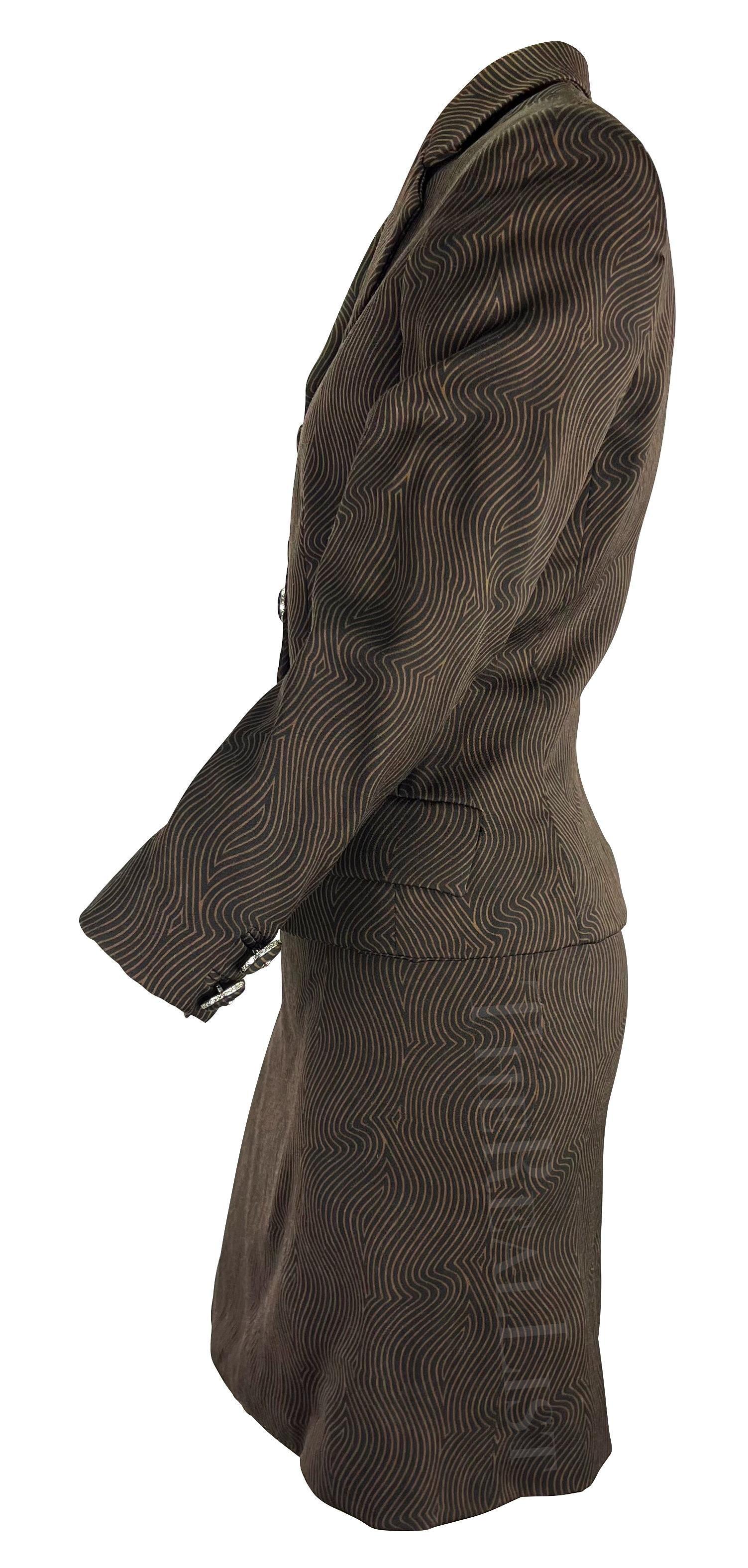S/S 1996 Gianni Versace Black Brown Abstract Op-Art Print Medusa Belt Skirt Suit Pour femmes en vente