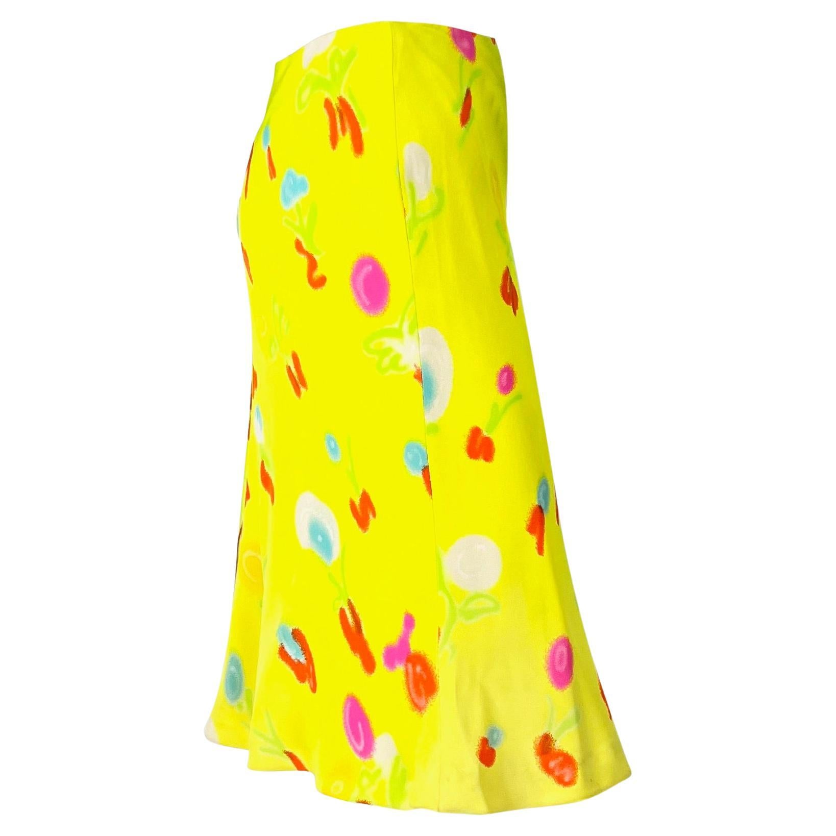NWT S/S 1996 Gianni Versace Couture Neon Yellow Graffiti Floral Print Skirt For Sale 2