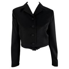 F/S 1996 Gianni Versace Laufsteg Cropped Medusa Blazer mit Knopfleiste und Gürteljacke
