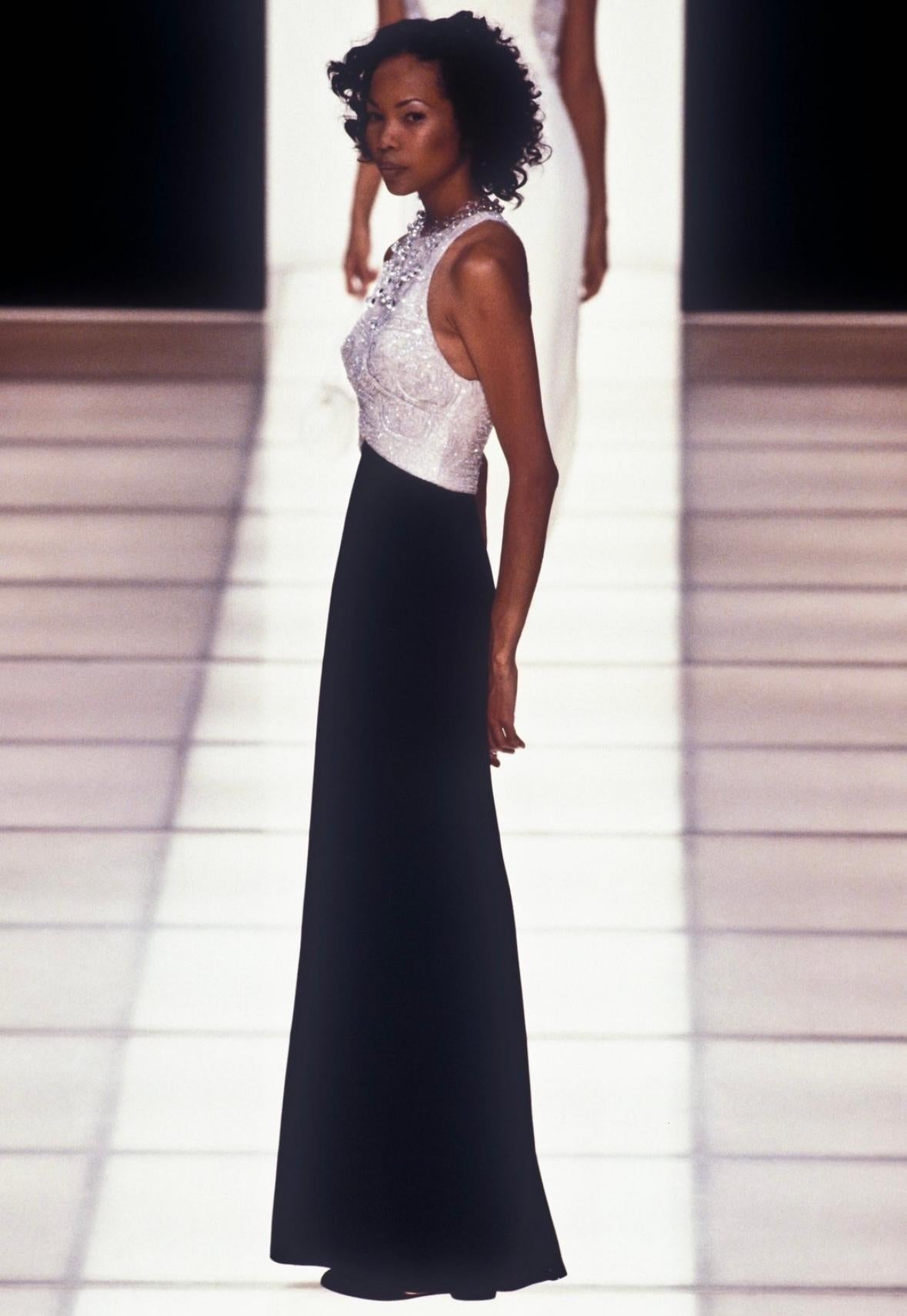 S/S 1996 Giorgio Armani Runway Ad Beaded Black White Crossover Gown (Robe croisée avec perles) en vente 2