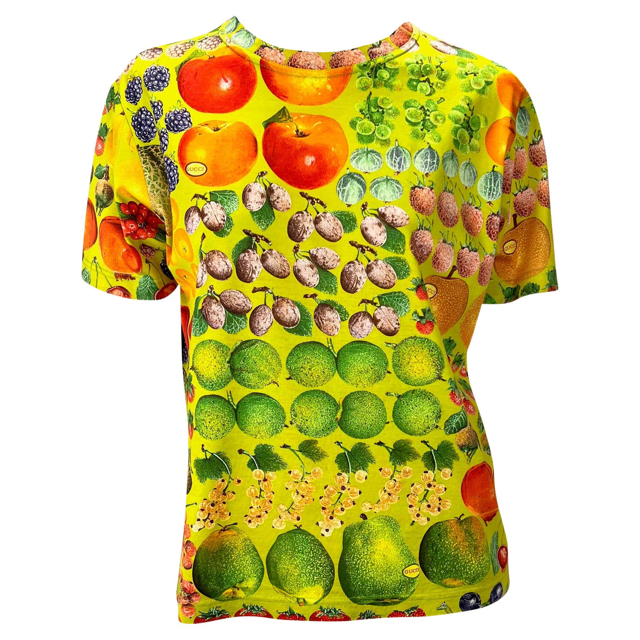F/S 1996 Gucci by Tom Ford botanisches grünes T-Shirt aus Baumwolle mit Obstdruck