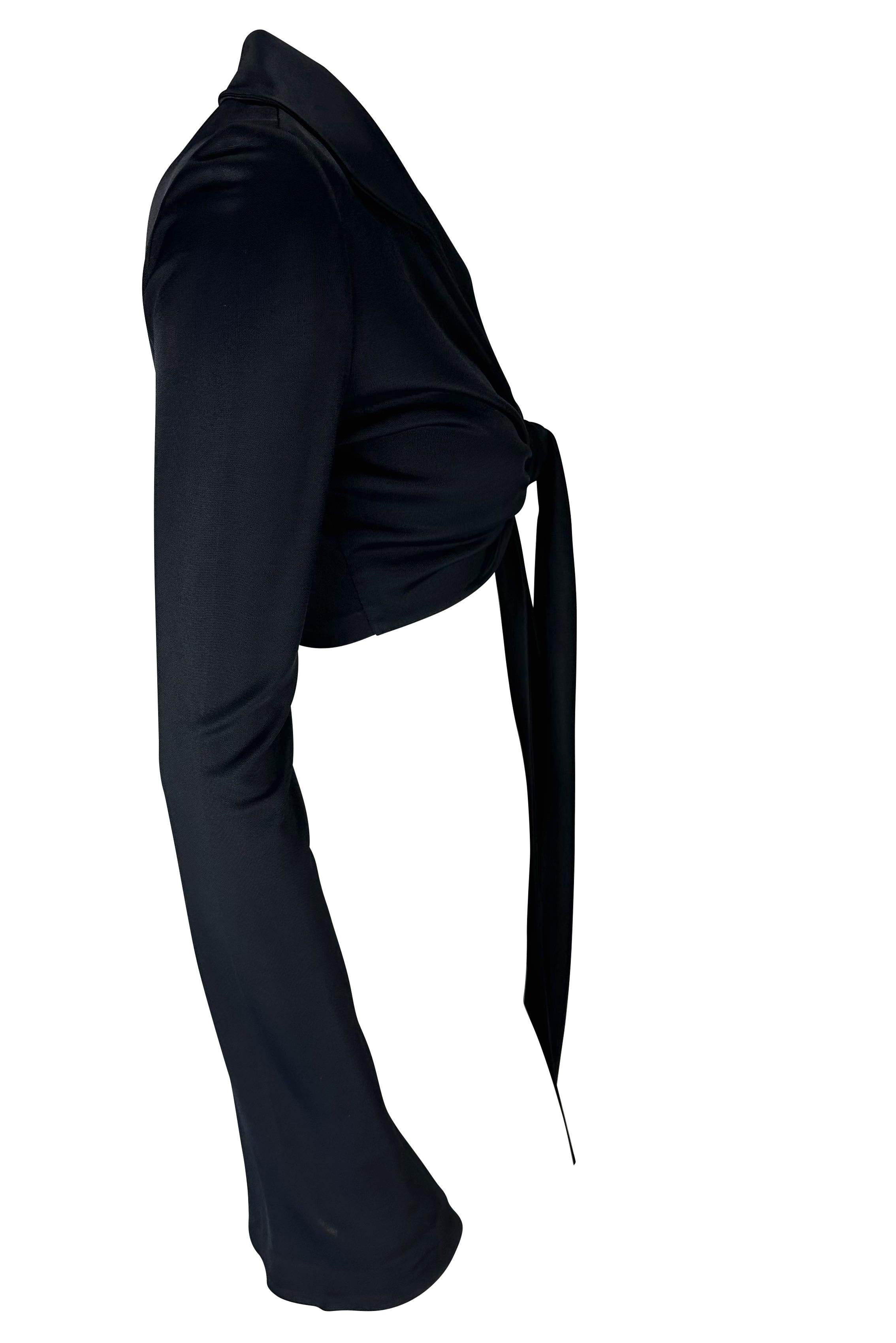 F/S 1996 Gucci by Tom Ford Laufsteg Krawatte-Front Bell Sleeve Marineblaues Viskose-Crop Top im Angebot 5