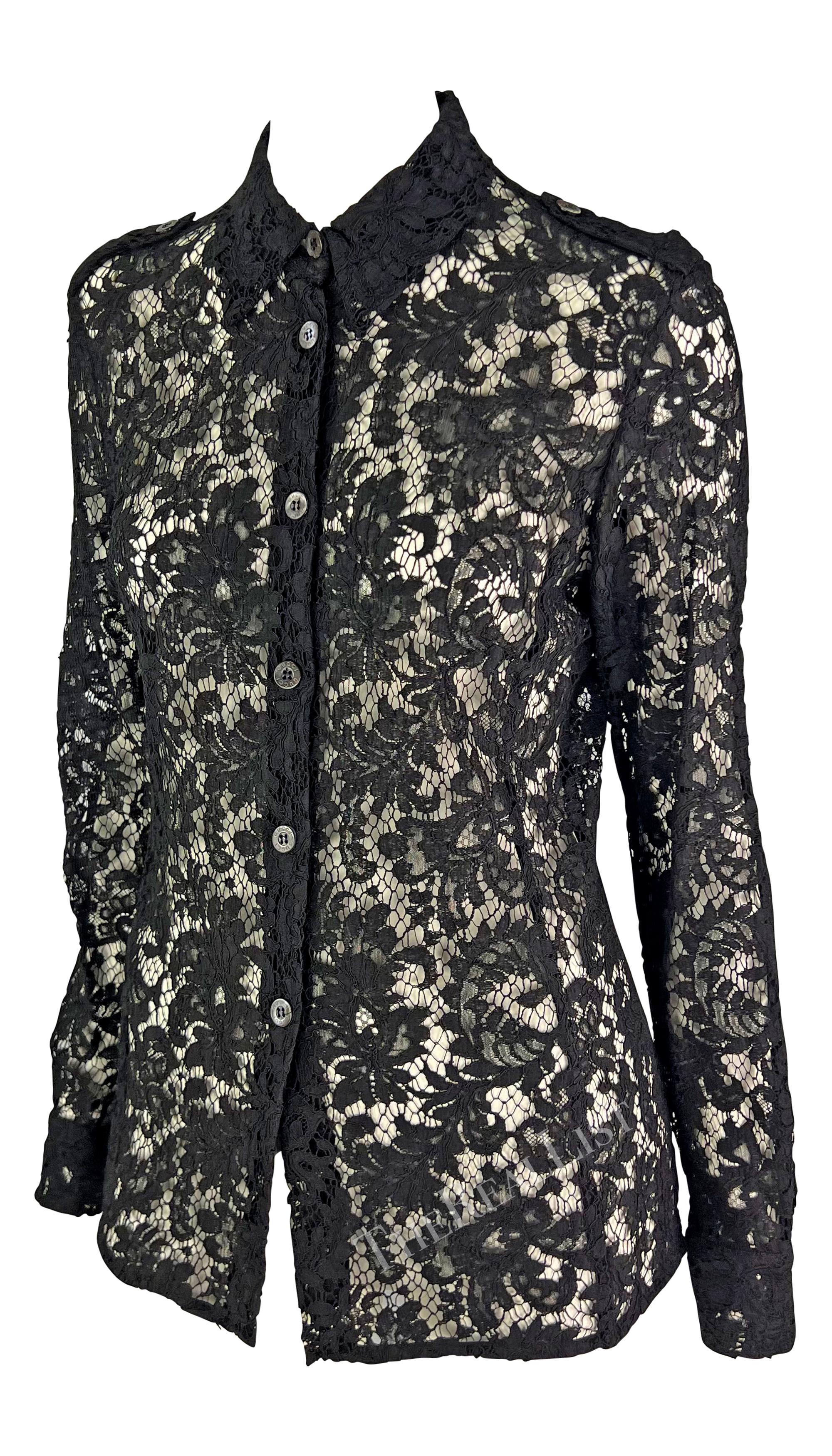 F/S 1996 Gucci by Tom Ford Schwarzes Hemd aus durchsichtiger Spitze mit Knopfleiste im Zustand „Hervorragend“ im Angebot in West Hollywood, CA