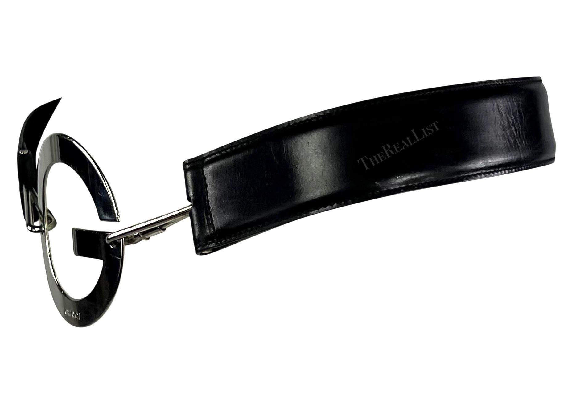 S/S 1996 Gucci by Tom Ford Silver Round G Medallion Buckle Black Belt For Sale 3