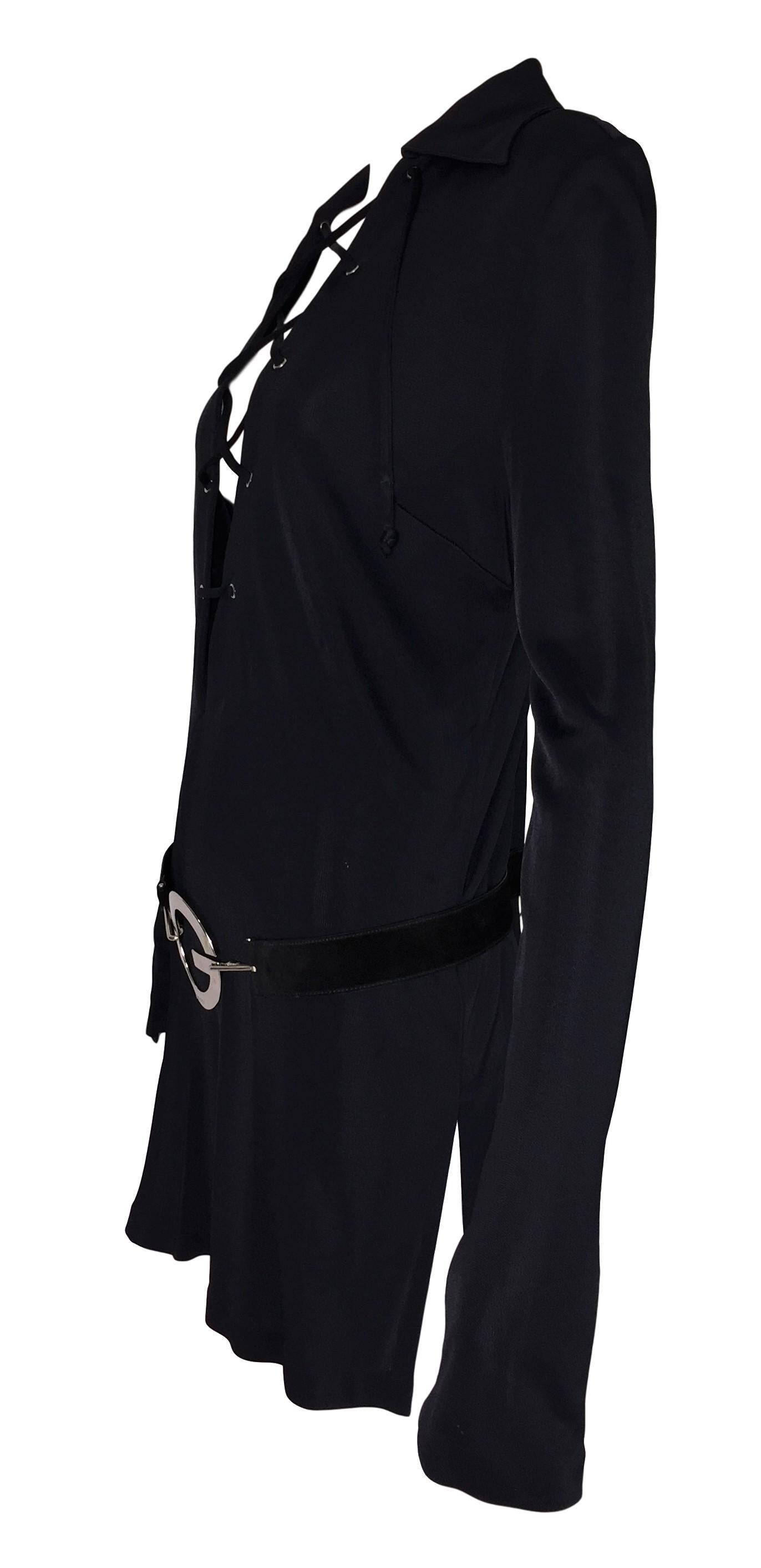 DESIGNER: S/S 1996 Gucci by Tom Ford

Please contact for more information and/or photos.

CONDITION: Good- No flaws on dress- light wear to belt. 

FABRIC: 100% rayon- belt is leather. 

COUNTRY MADE: Italy

SIZE: Dress is 44- Belt is 95 and meant