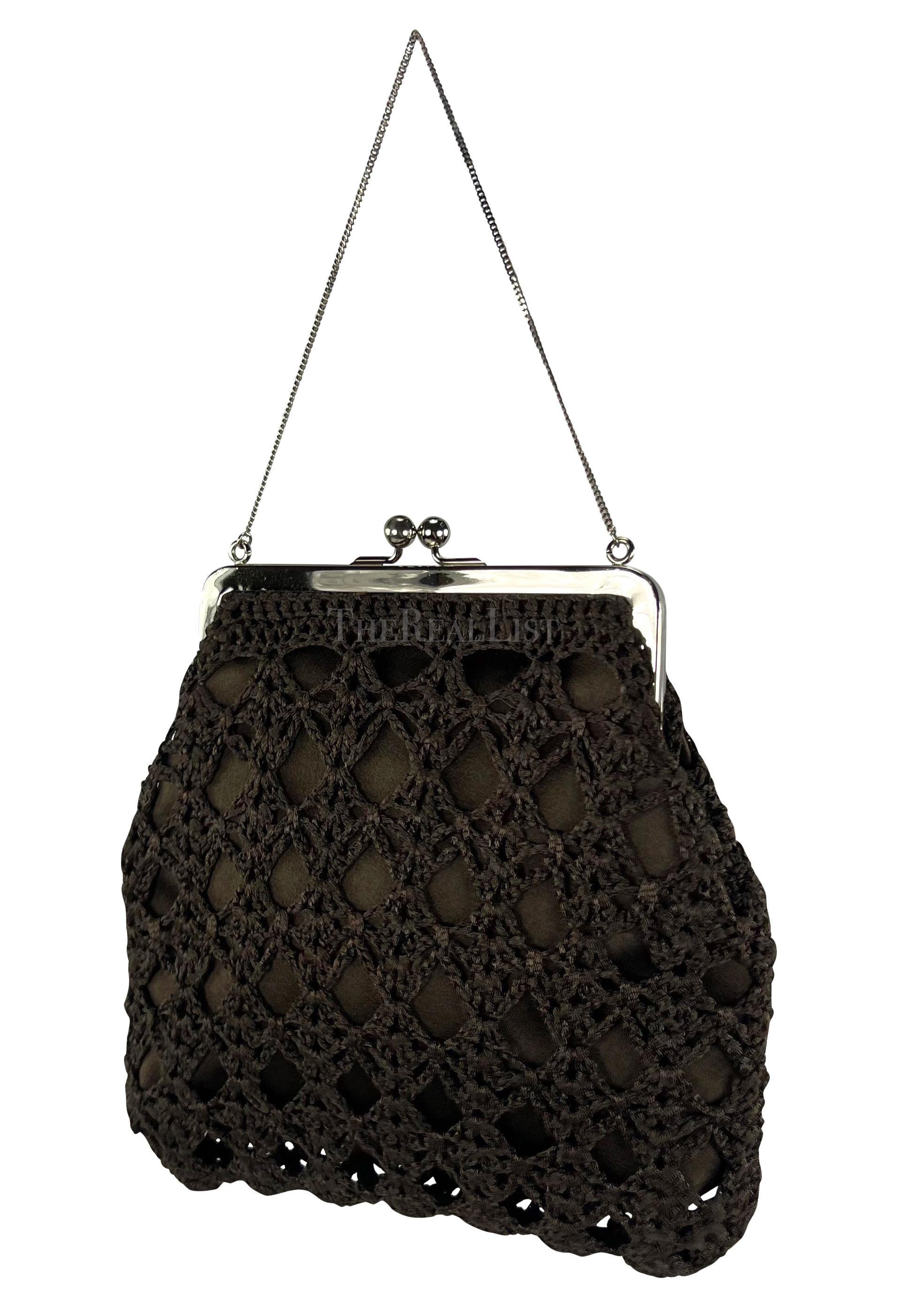 P/E 1997 Dolce & Gabbana Bown, mini borsa da sera con chiusura a vongola all'uncinetto in vendita 2