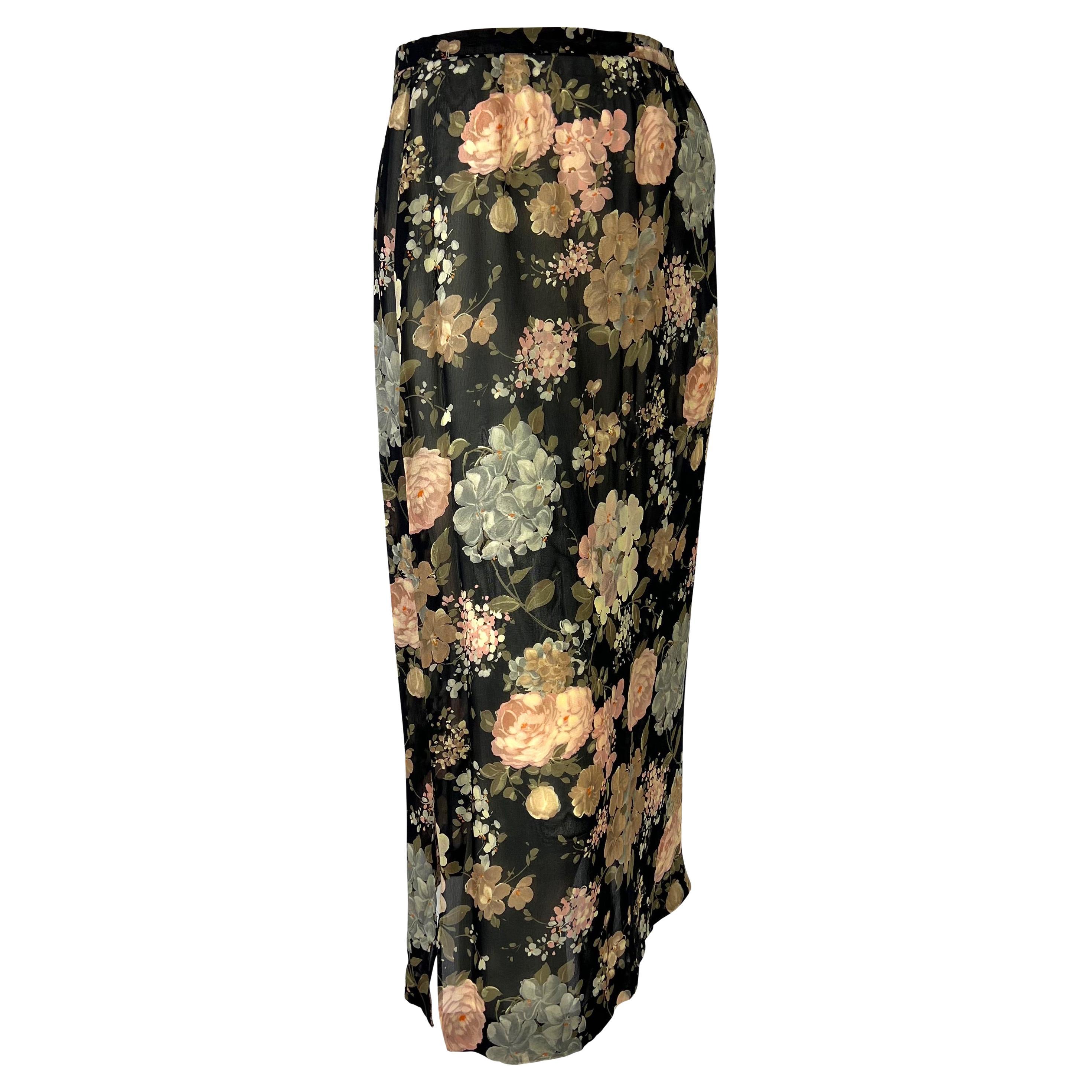 S/S 1997 Dolce & Gabbana Sheer Floral Black Pencil Bodycon Pin-Up Skirt In Excellent Condition For Sale In West Hollywood, CA