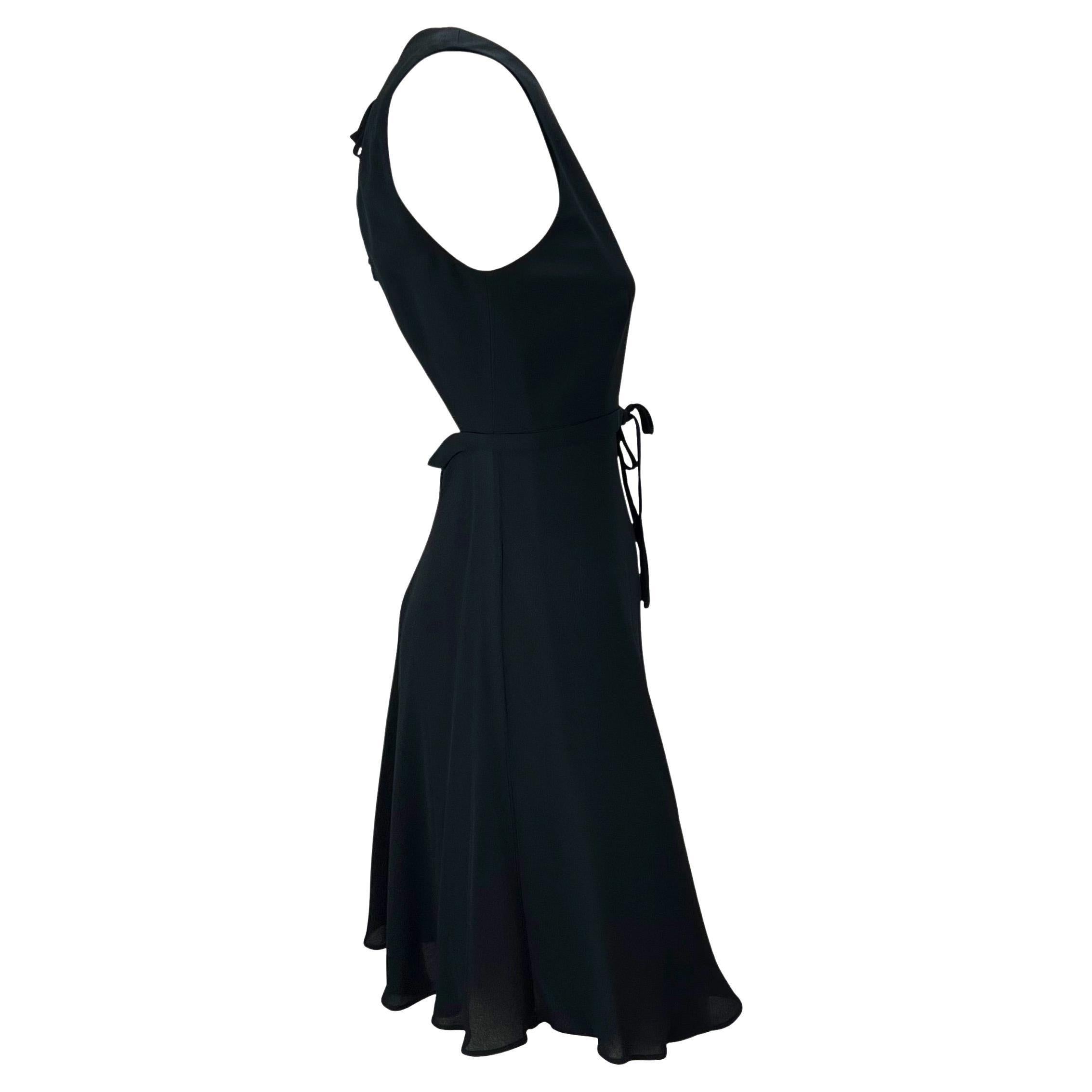 P/E 1997 Gianni Versace Couture Runway Ad Navy Silk Backless Tie Flare Dress in vendita 4