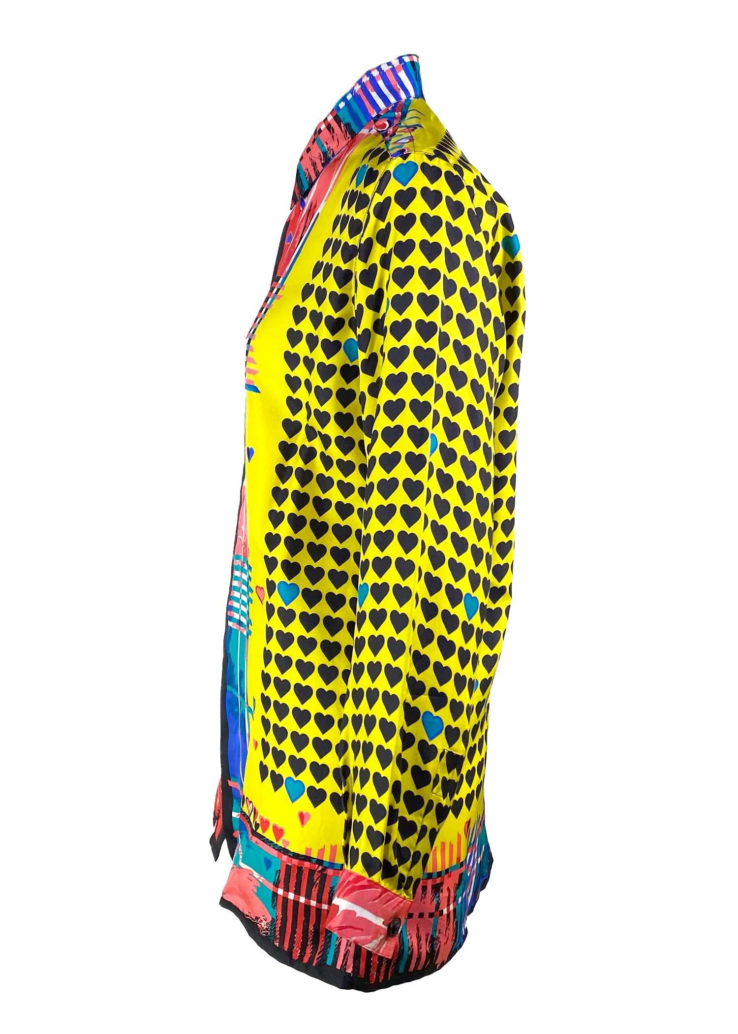 Jaune S/S 1997 Gianni Versace Couture Silk Medusa Pop Art Heart Print Mens Button Up en vente
