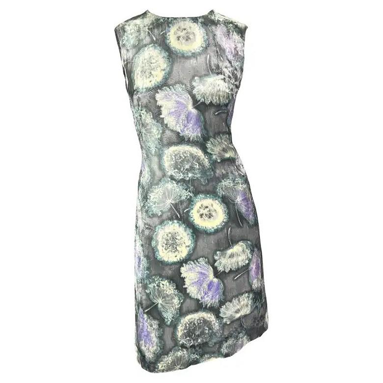S/S 1997 Gianni Versace Vestido túnica diente de león de terciopelo plateado en venta