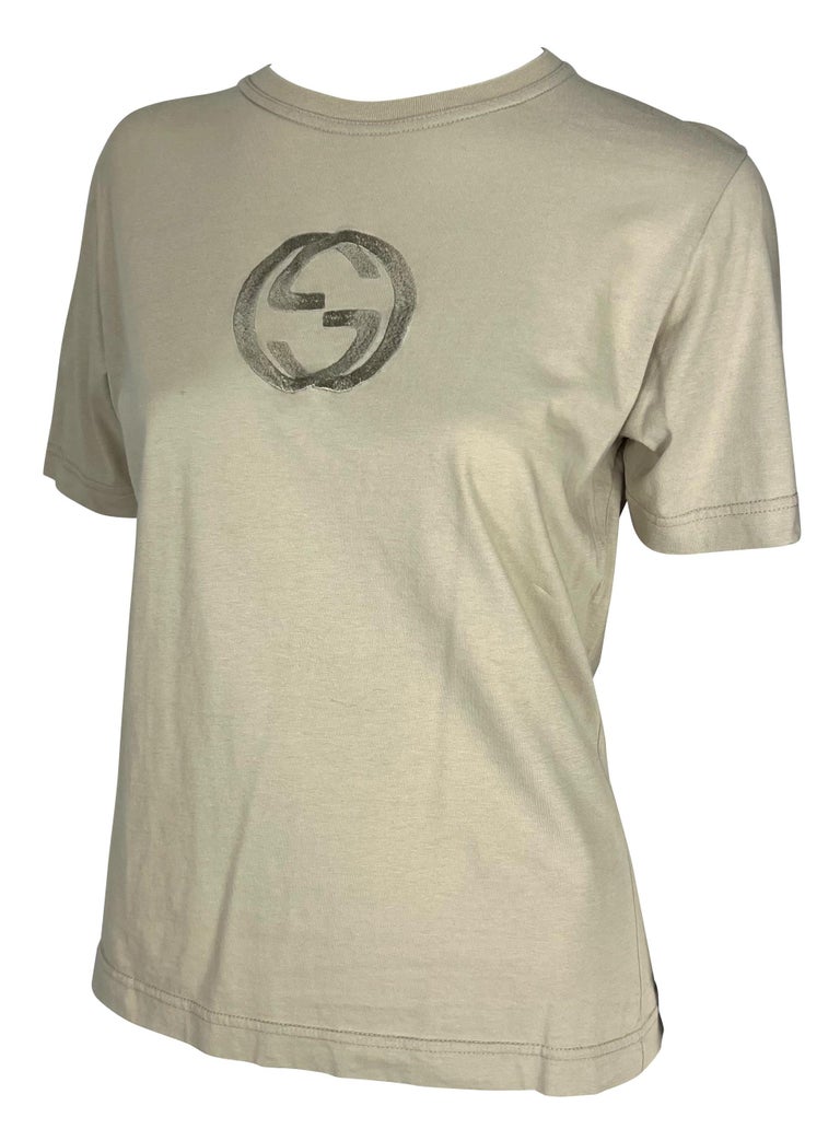 S/S 1997 Gucci by Tom Ford GG Logo Embroidered Taupe Stretch T-Shirt For  Sale at 1stDibs