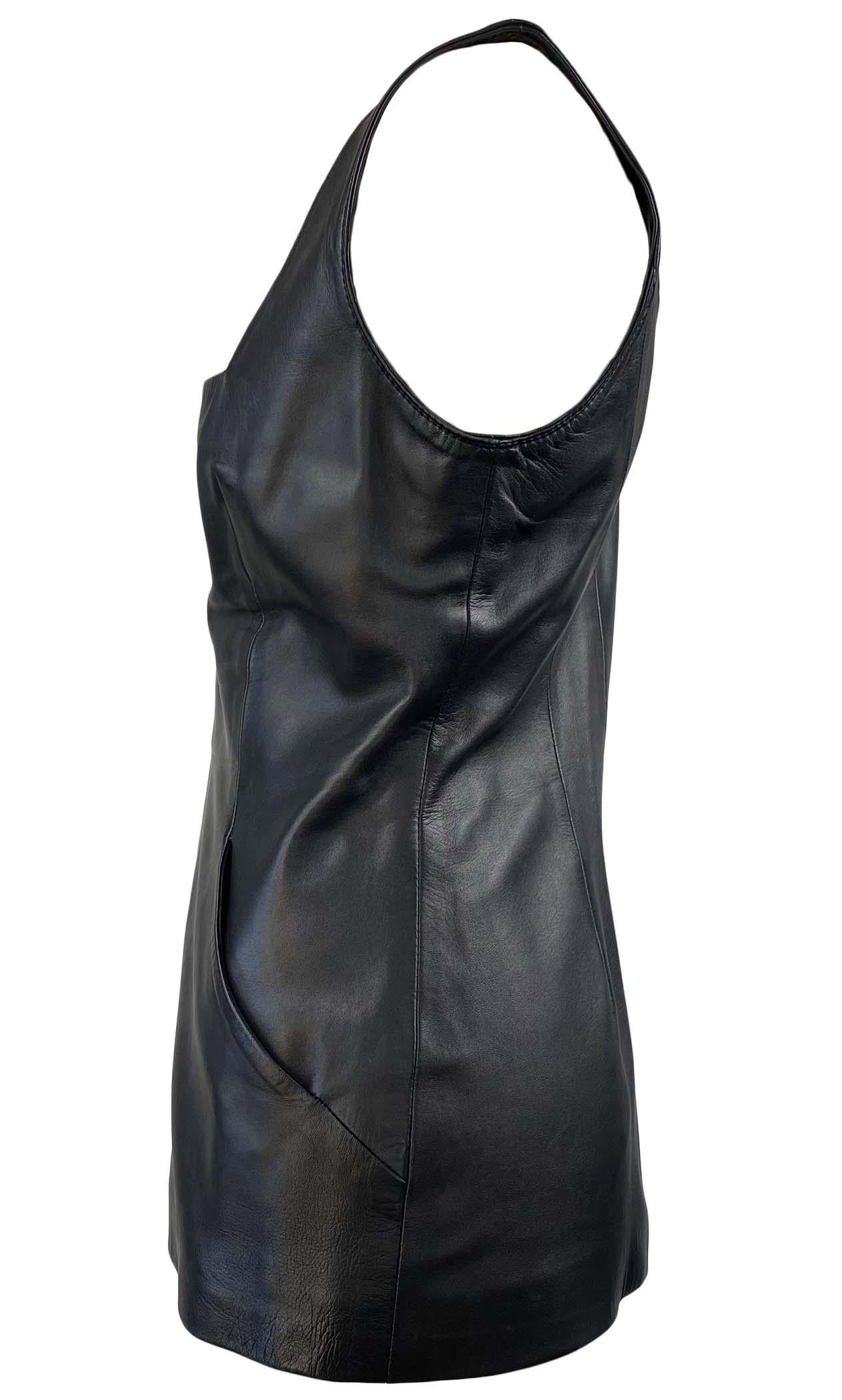 S/S 1997 Gucci by Tom Ford Leather Sleeveless Top G Logo In Good Condition For Sale In West Hollywood, CA