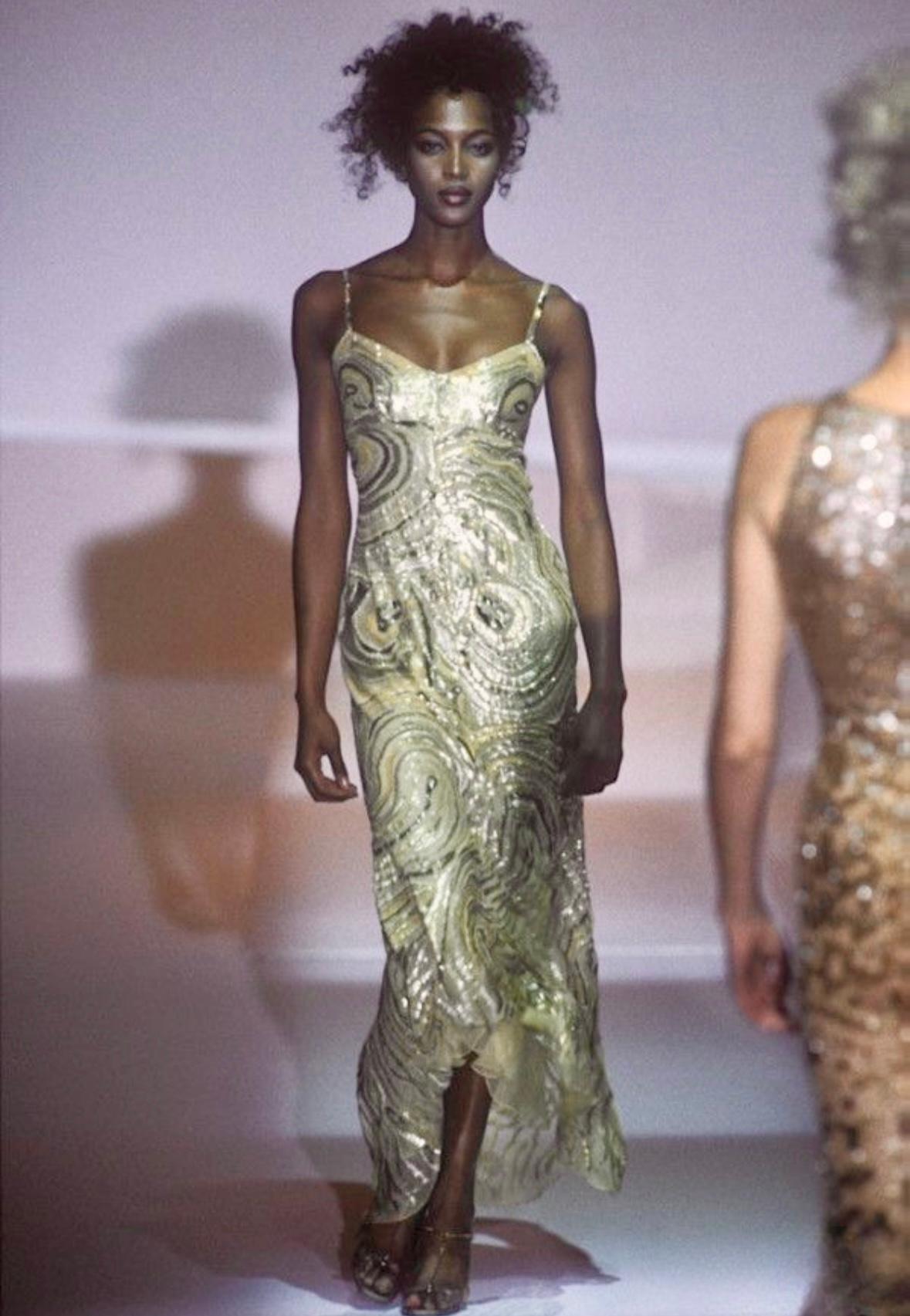 S/S 1997 Valentino Garavani Runway Naomi Abstract Organic Form Sequin Gown In Good Condition For Sale In West Hollywood, CA
