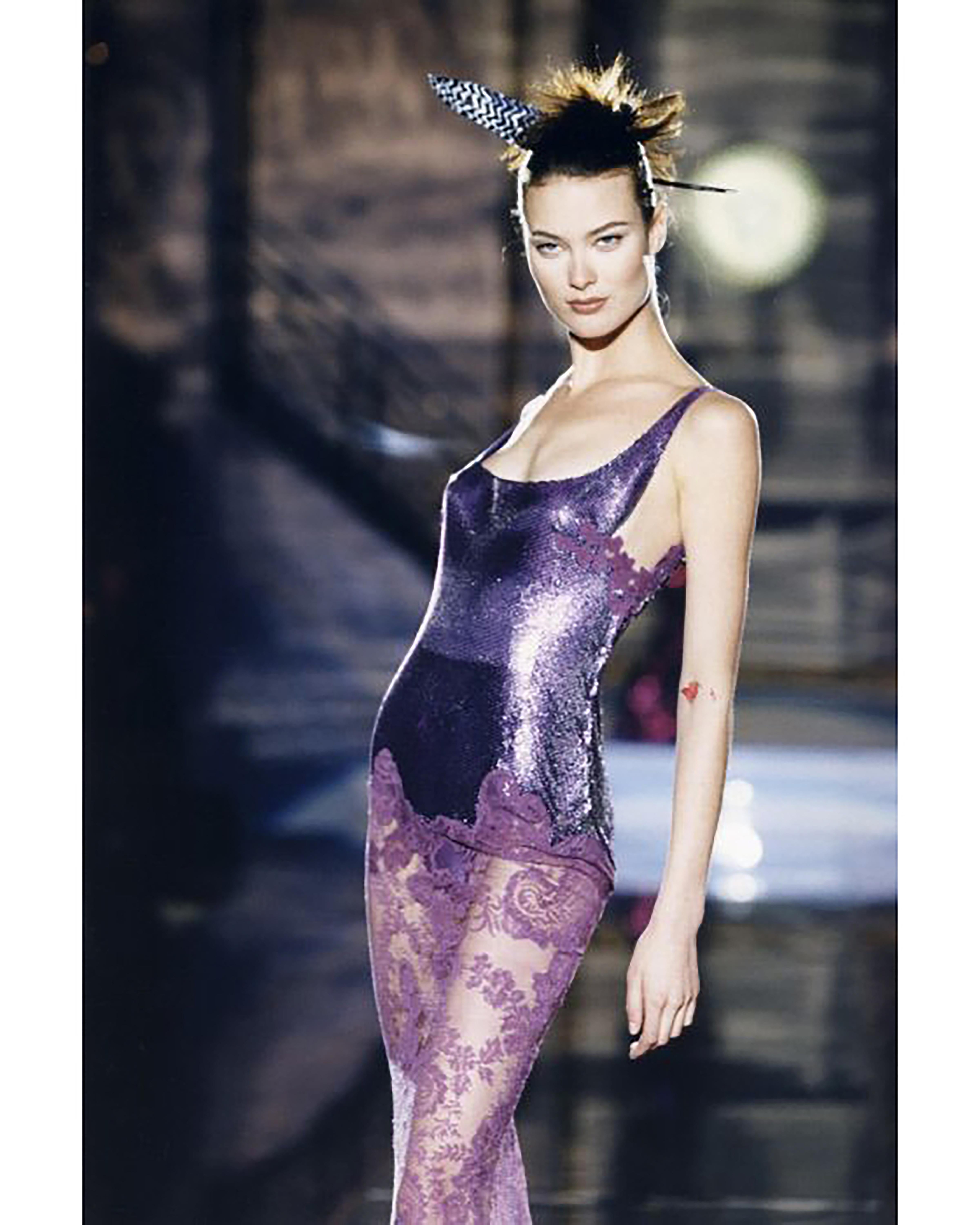 S/S 1998 Atelier Versace Haute Couture Top cotte de mailles violet sans bretelles Oroton en vente 3