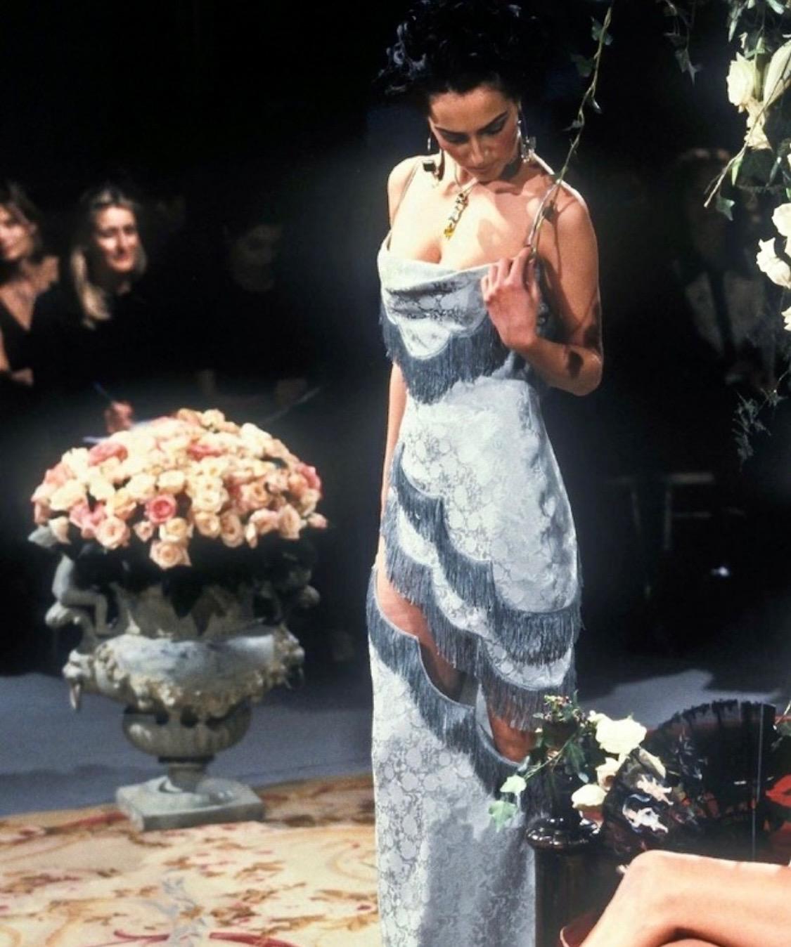 S/S 1998 Christian Dior by John Galliano for Red Velvet Fringe Metal Handle Lady Bag Excellent état - En vente à West Hollywood, CA