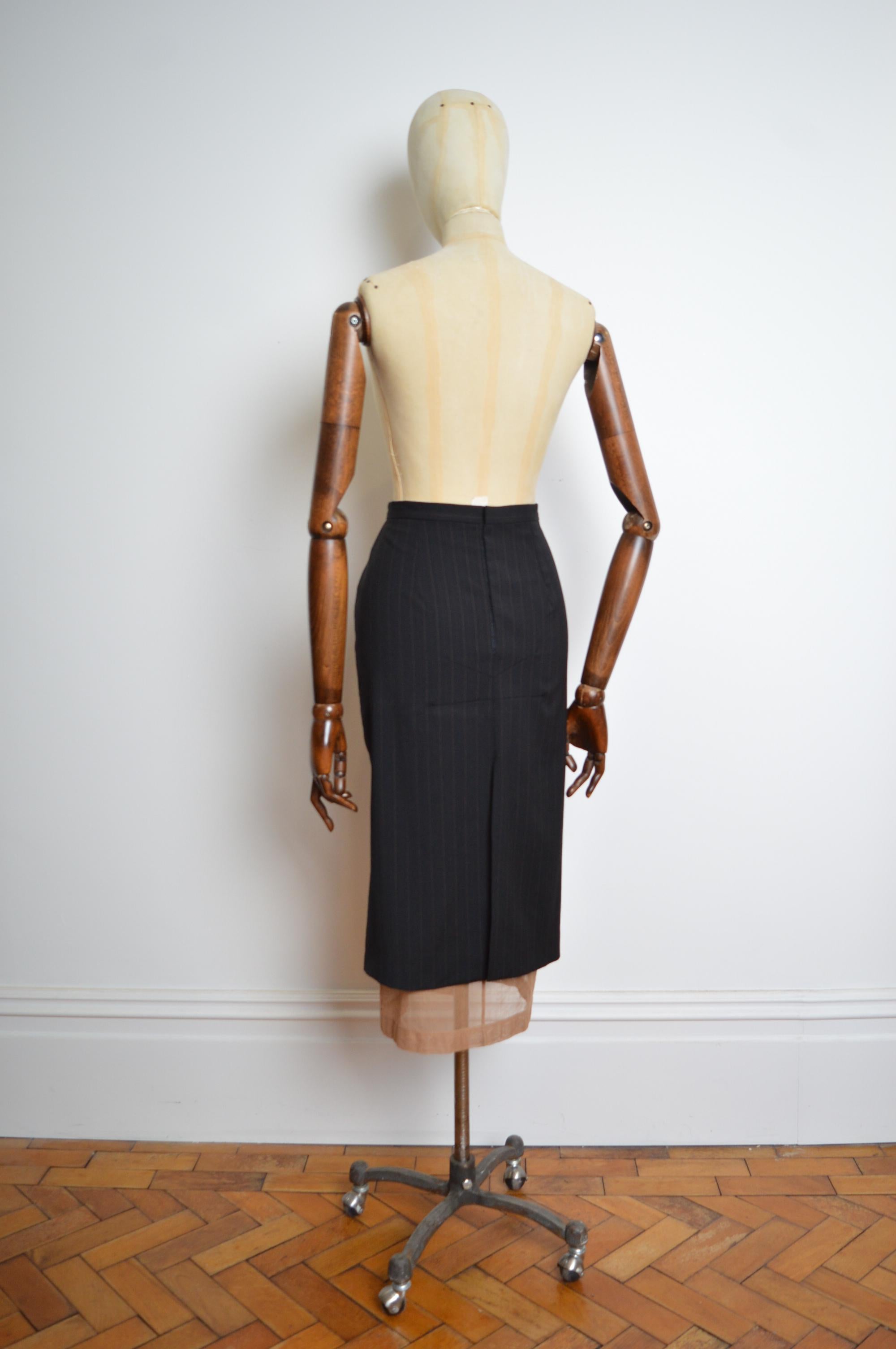 S/S 1998 Dolce & Gabbana Falda lápiz larga a rayas negra con capa inferior de malla en venta 7