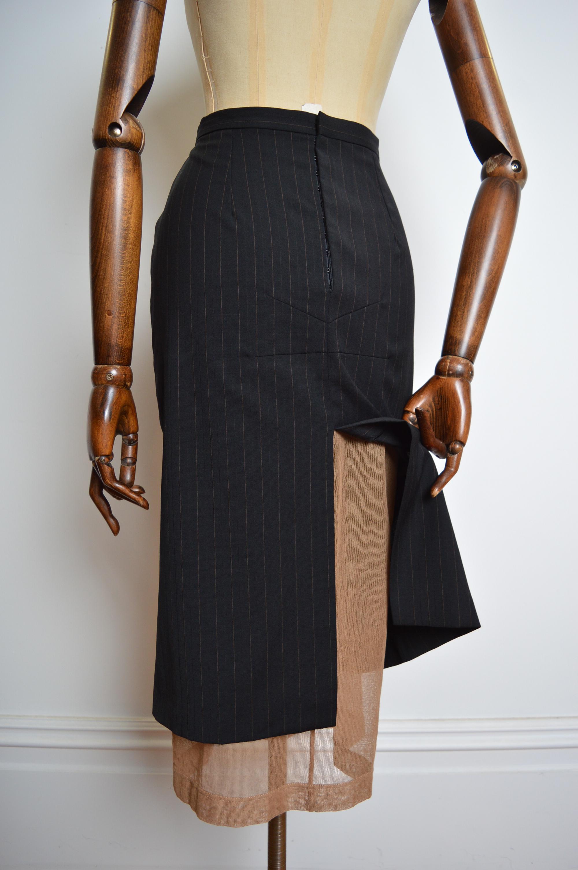 S/S 1998 Dolce & Gabbana Falda lápiz larga a rayas negra con capa inferior de malla en venta 8