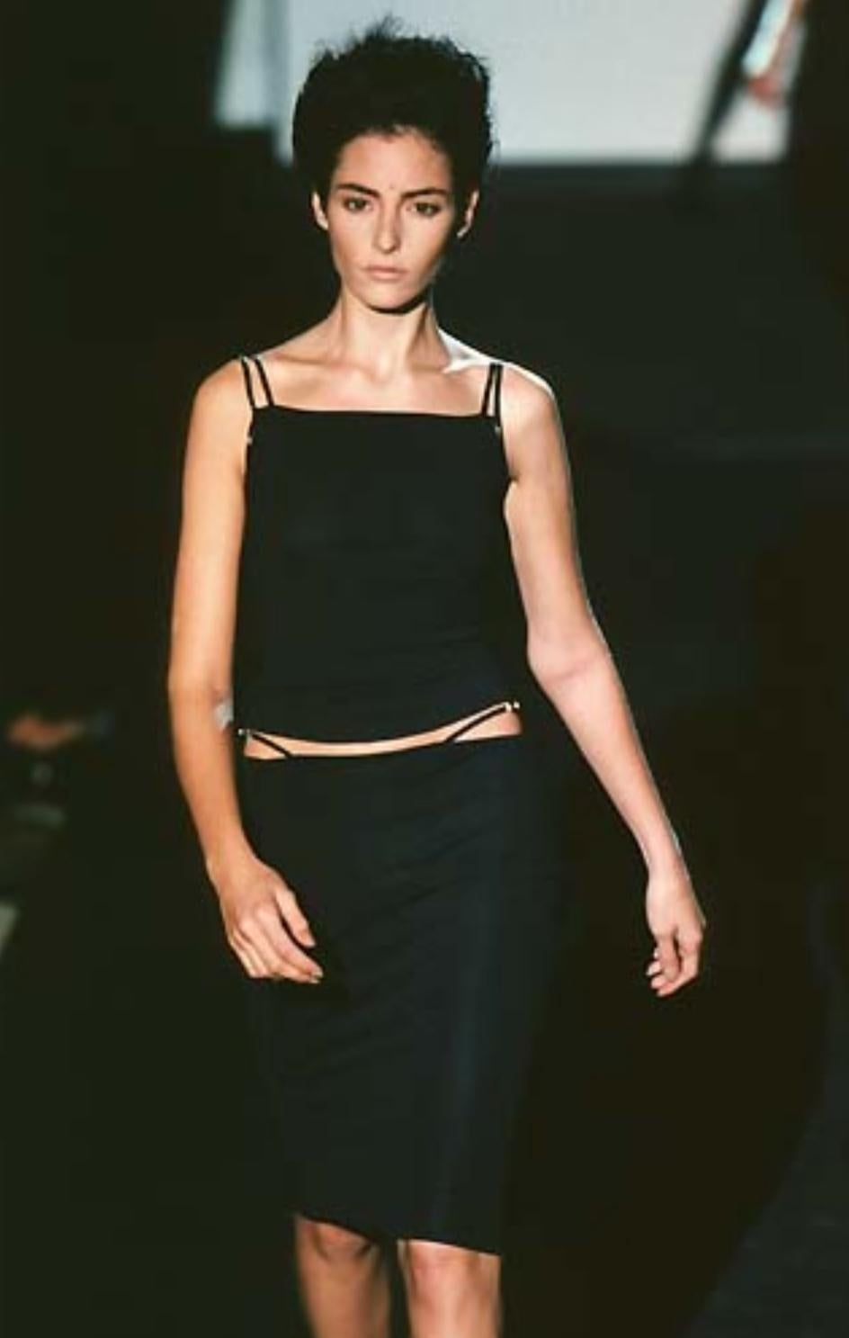 S/S 1998 Gucci by Tom Ford Camiseta de tirantes con hebilla cuadrada 