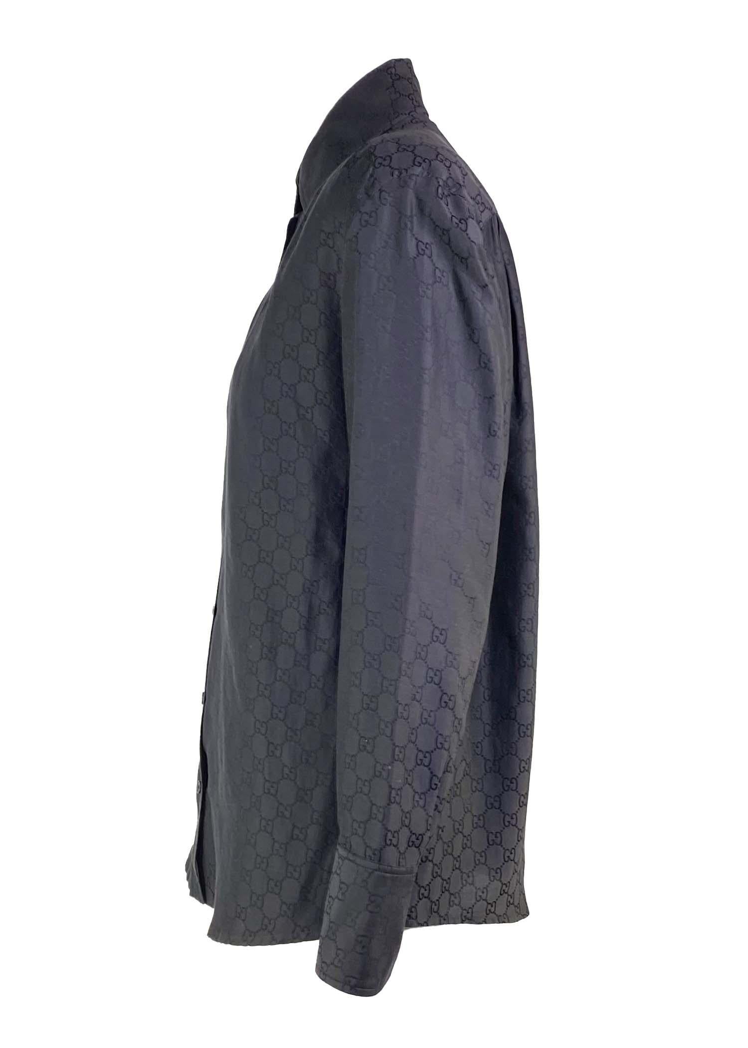 S/S 1998 Gucci by Tom Ford GG Monogram Black Cotton Silk Shoulder Pad Button Up Pour femmes en vente