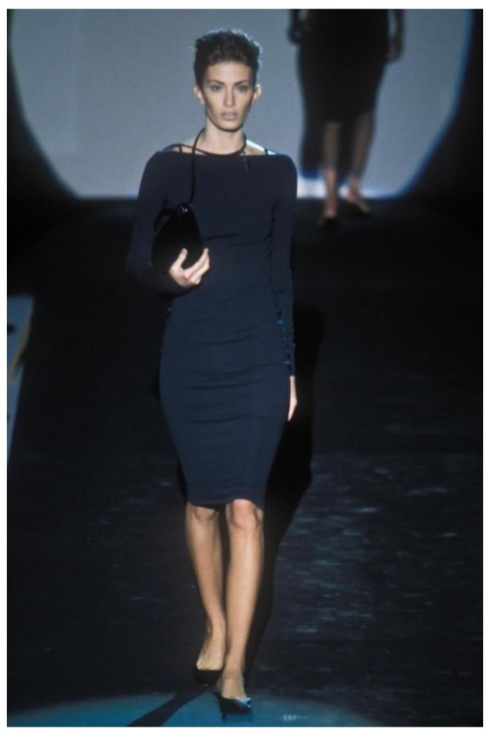S/S 1998 Gucci by Tom Ford Lederriemen Bodycon Schwarzes Kleid Laufsteg 1990s im Angebot 14