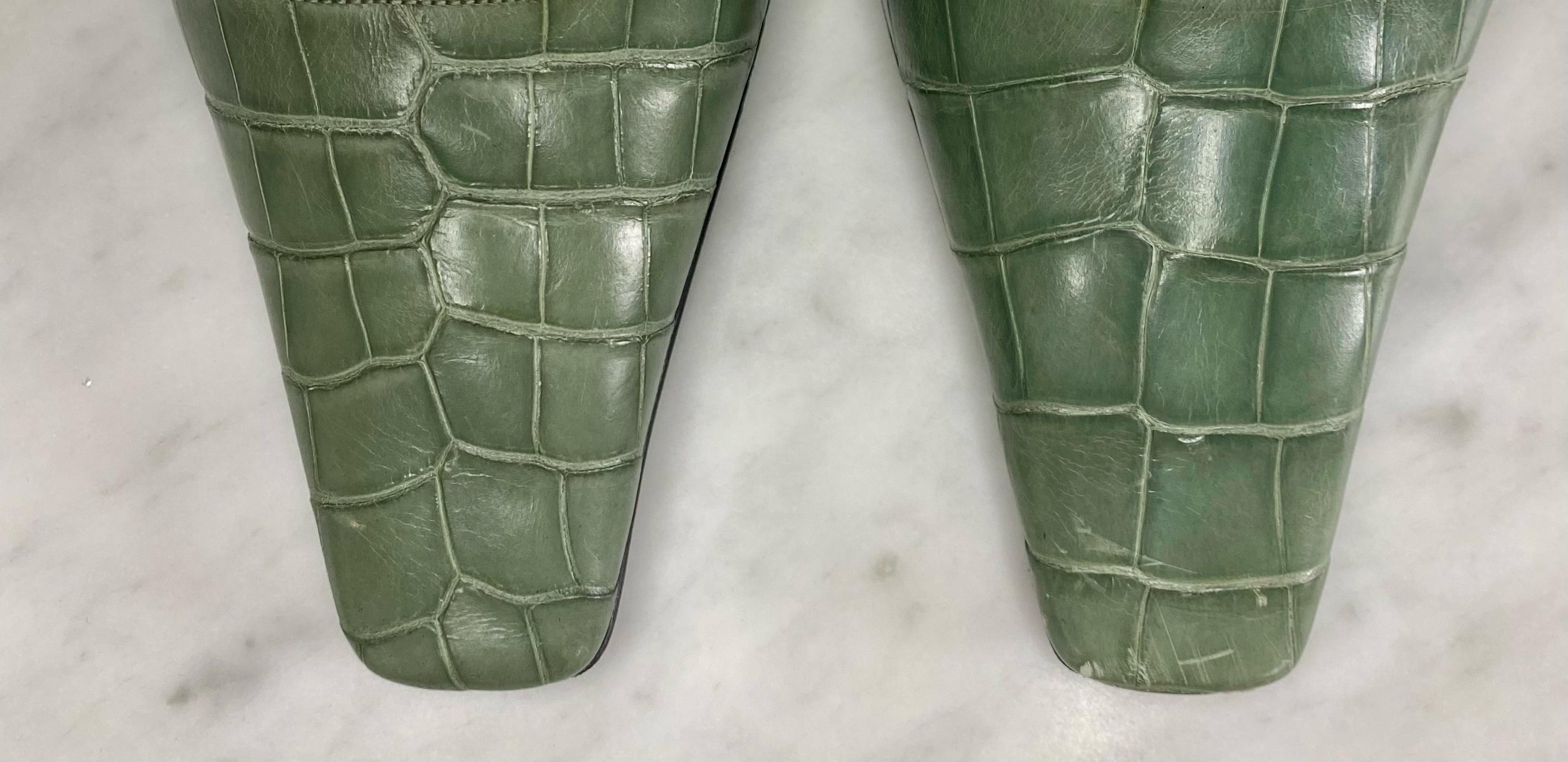 Women's S/S 1998 Gucci by Tom Ford Light Green Alligator Kitten Heels Crystal G For Sale