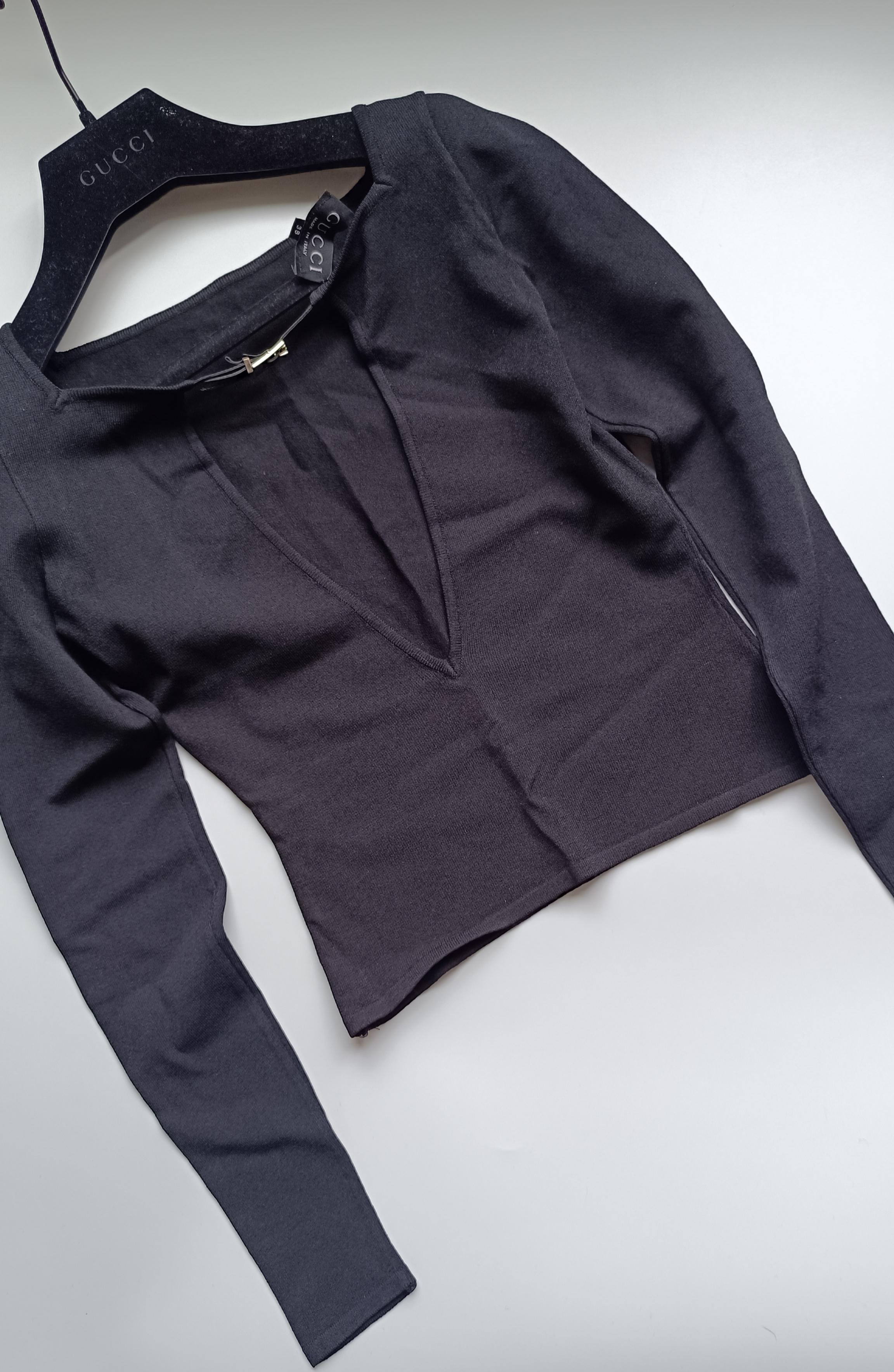 S/S 1998 Gucci by Tom Ford Runway G Logo Buckle Stretch Knit Top Años 90 en venta 13