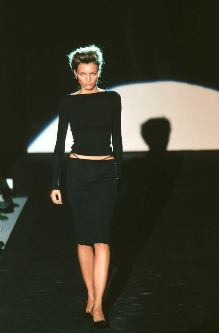 S/S 1998 Gucci by Tom Ford Runway G Logo Buckle Stretch Knit Top Años 90 en Excelente estado para la venta en Алматинский Почтамт, KZ