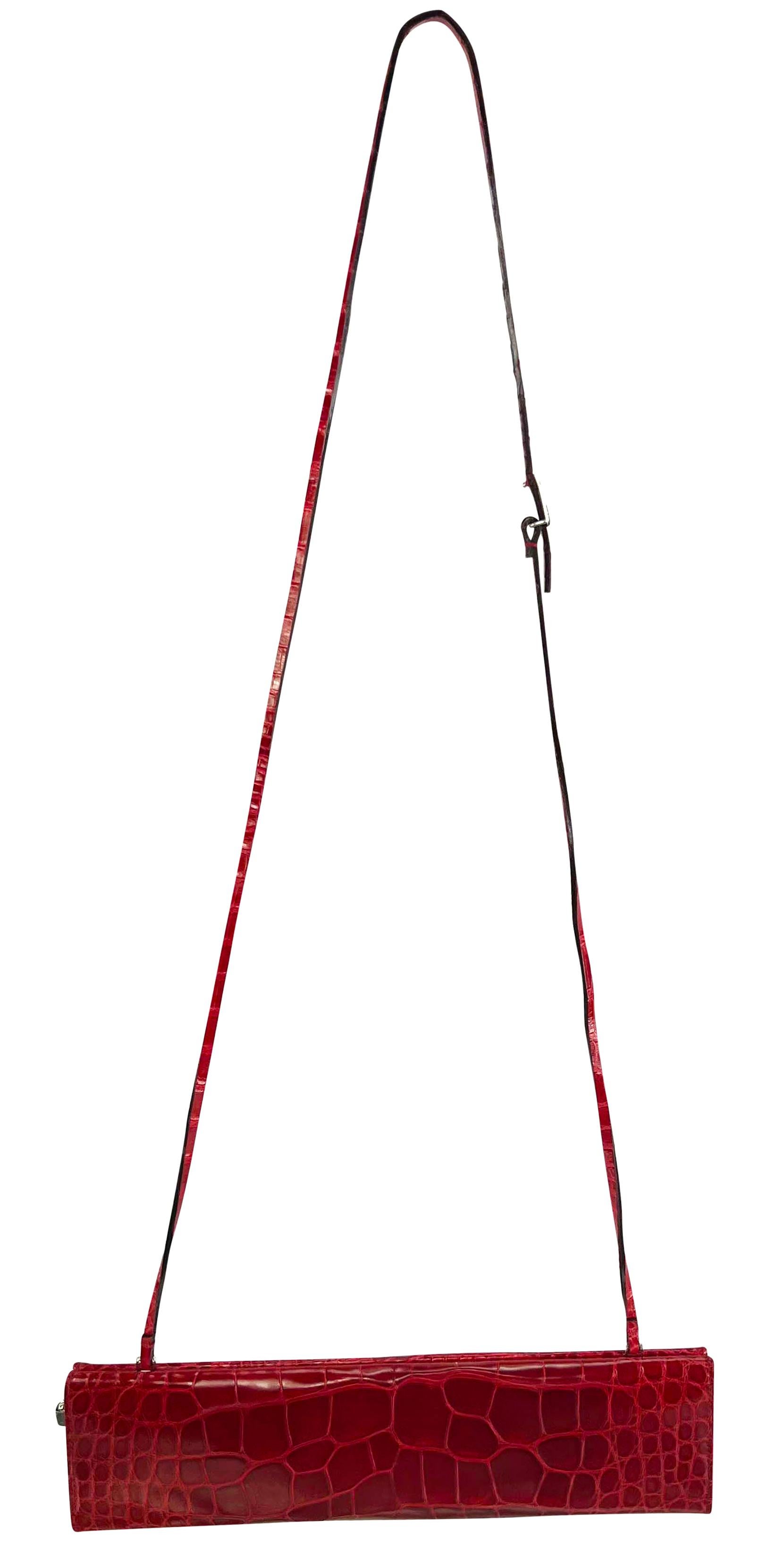 Pochette à boucle G en alligator rouge véritable Gucci by Tom Ford Runway P/E 1998 en vente 7