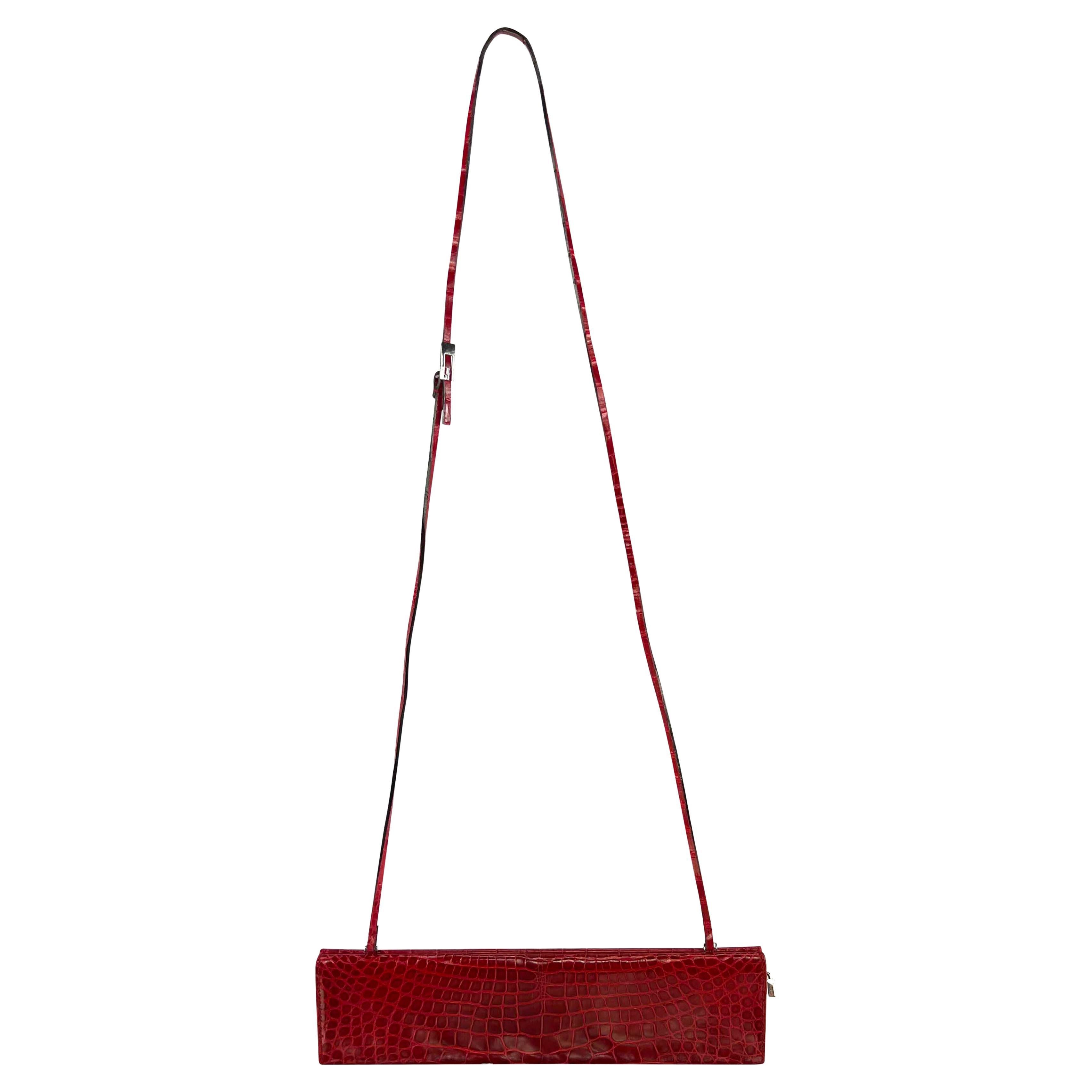 F/S 1998 Gucci by Tom Ford Laufsteg Clutch aus echtem Alligatorleder in Rot mit G-Schnallenriemen