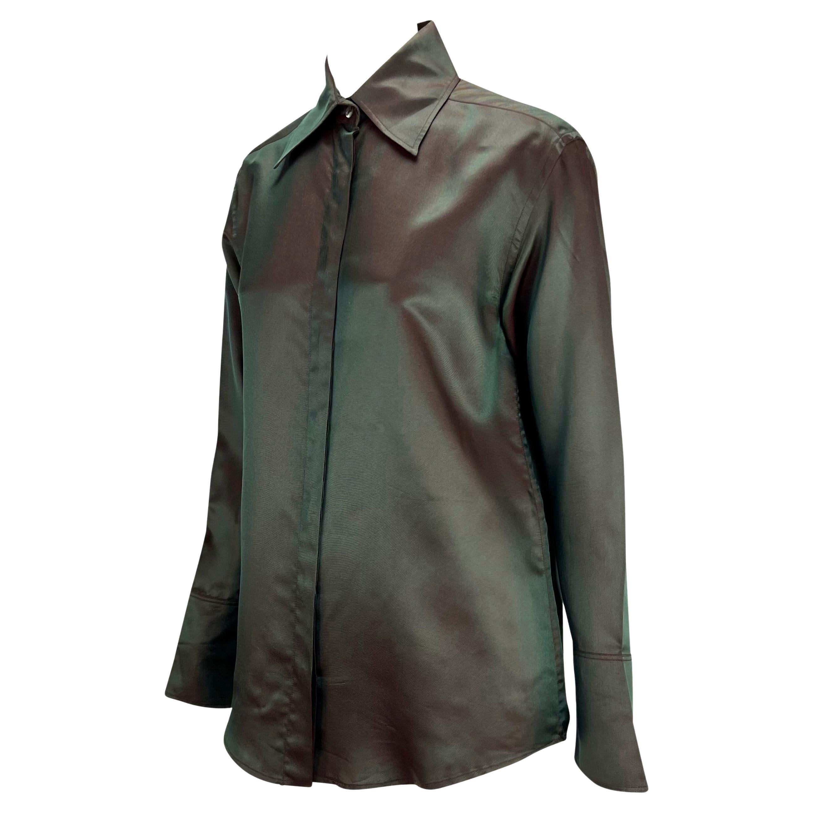F/S 1998 Gucci by Tom Ford Laufsteg Schillerndes Button Up Top in Grau und Rot im Zustand „Hervorragend“ im Angebot in West Hollywood, CA