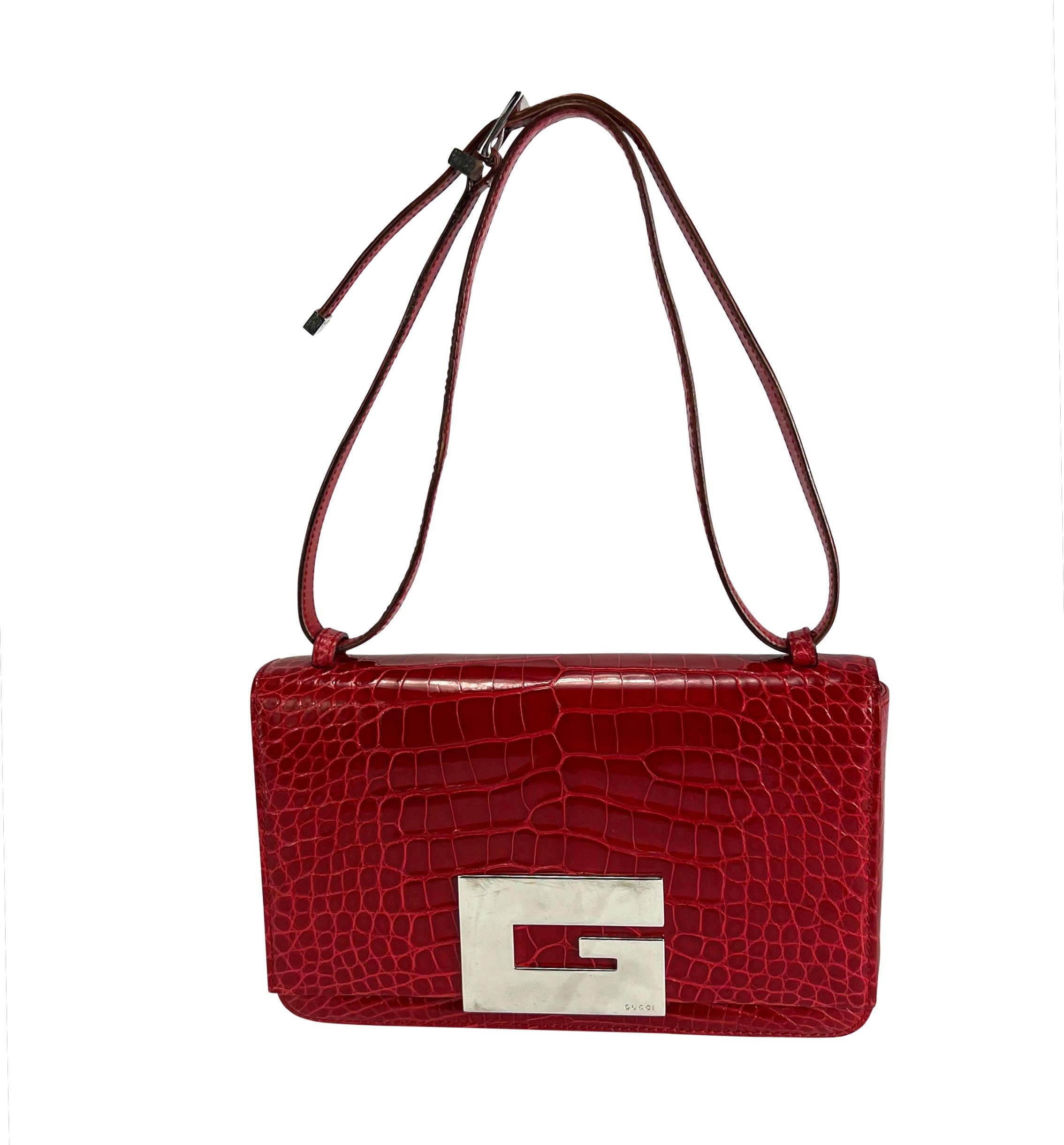 S/S 1998 Gucci by Tom Ford Runway Red Alligator Adjustable Crossbody G Logo Bag For Sale 1