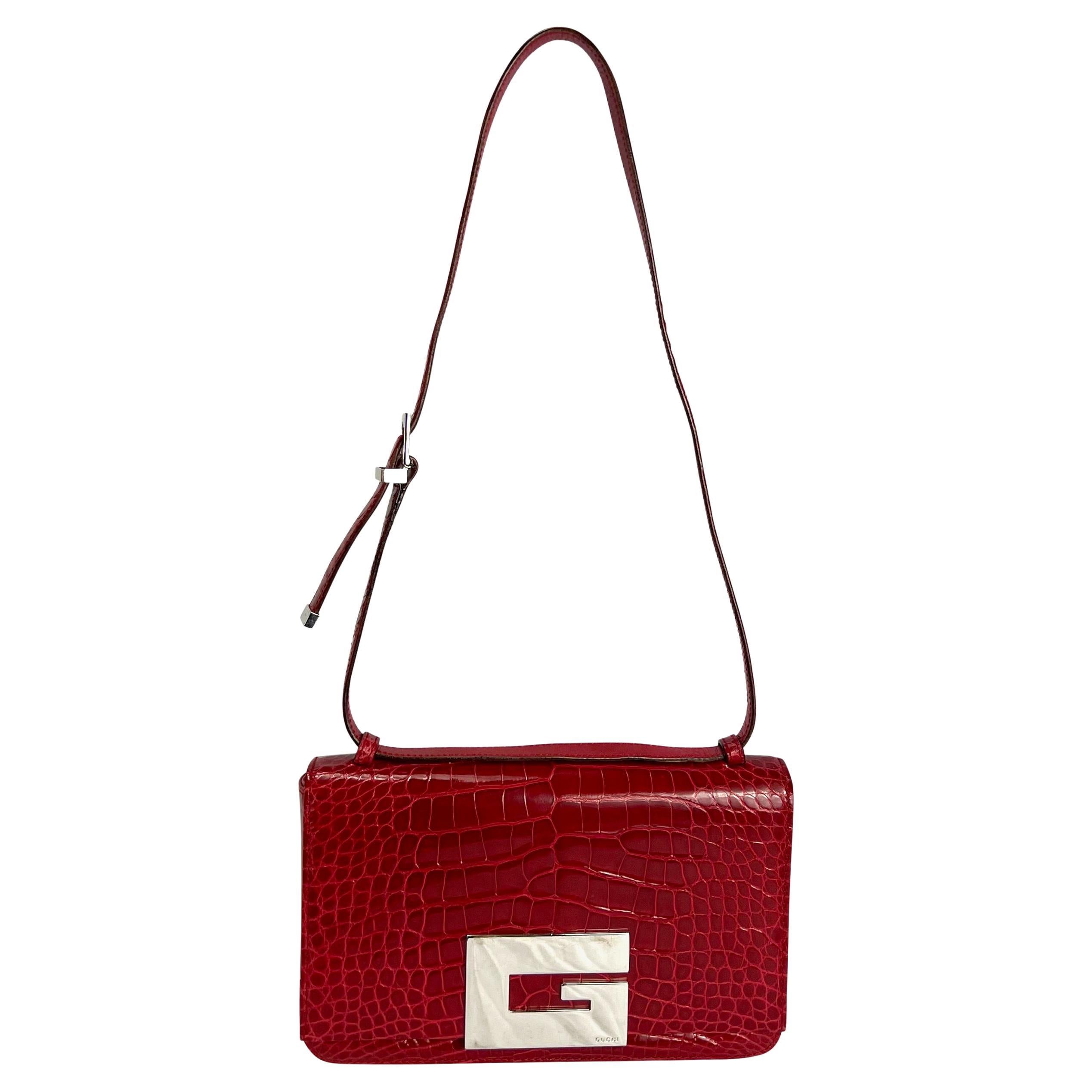 S/S 1998 Gucci by Tom Ford Runway Red Alligator Adjustable Crossbody G Logo Bag For Sale